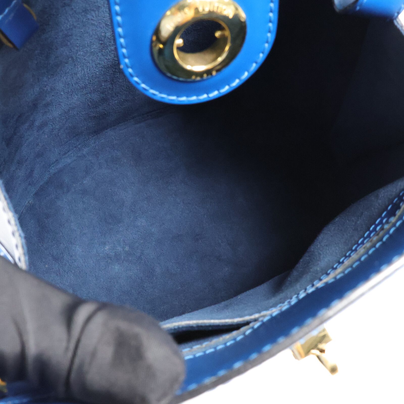 Epi Cluny Shoulder Bag Toledo Blue Shoulder Bag M 52255 — view 5