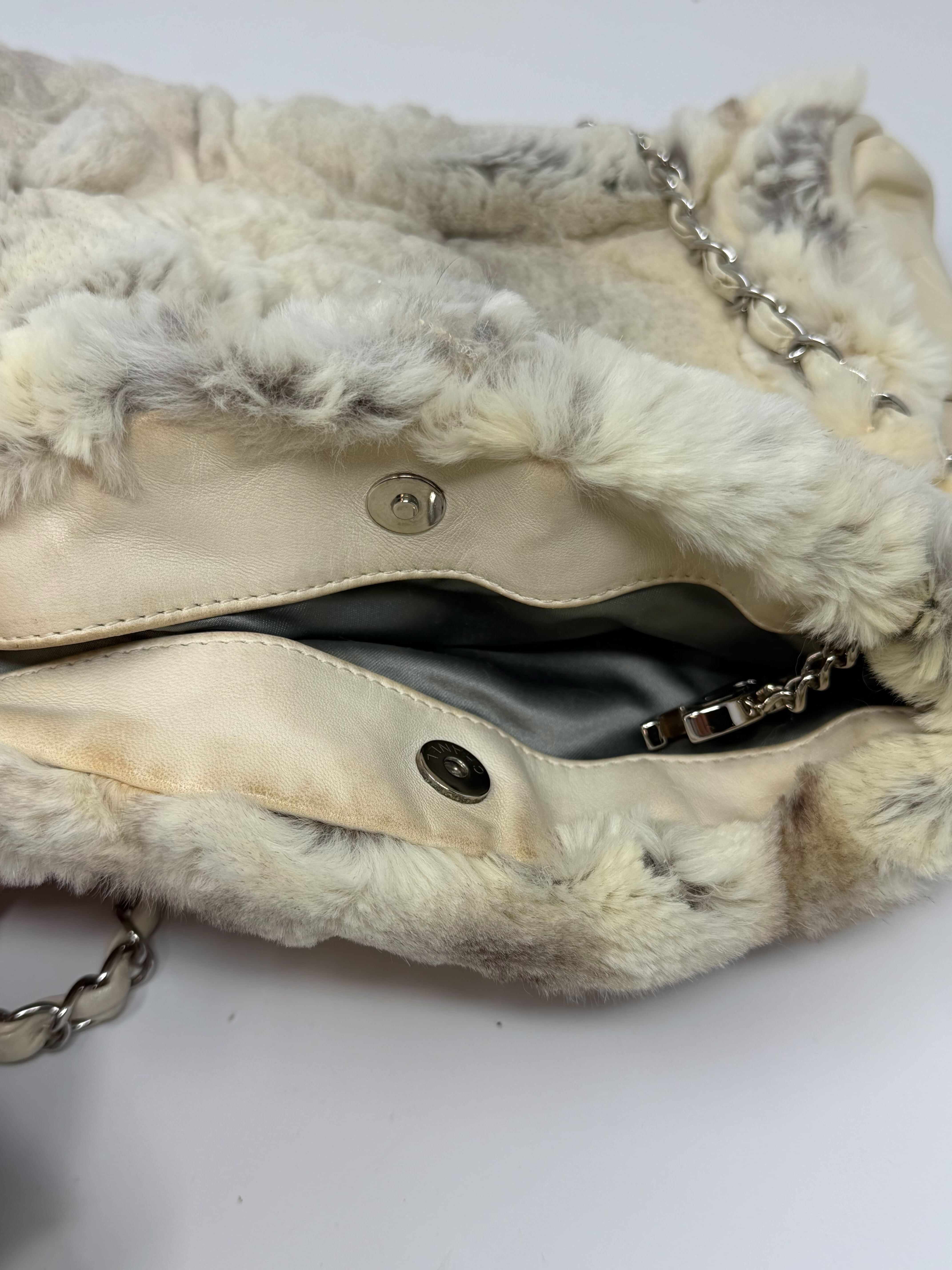 2006-2008 Lapin Fur Chain Handle Shoulder Bag — view 14