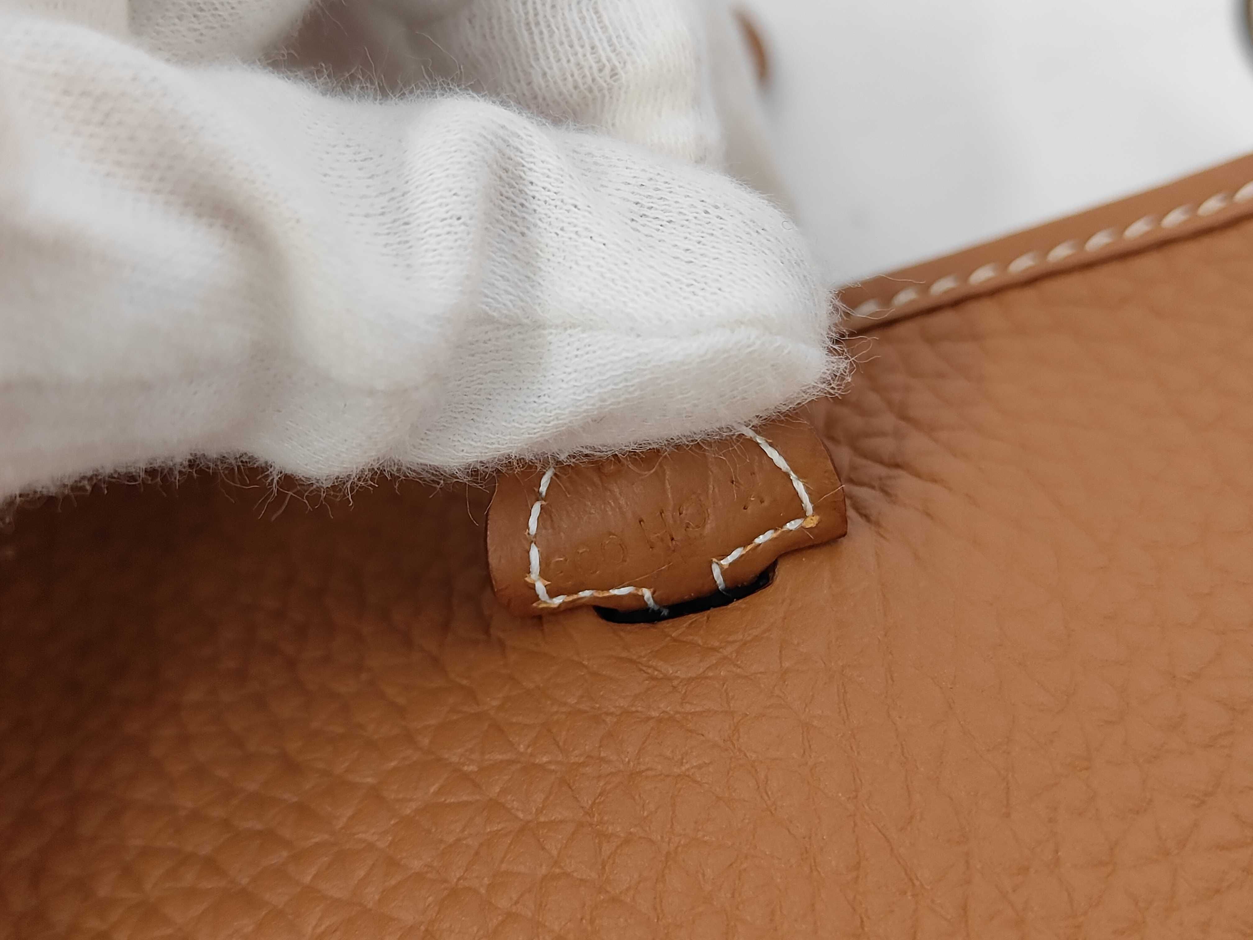 Evelyne 16 TPM Taurillon Clemence Leather, Gold, Gold Hardware, K: 2025 Shoulder Bag — view 11
