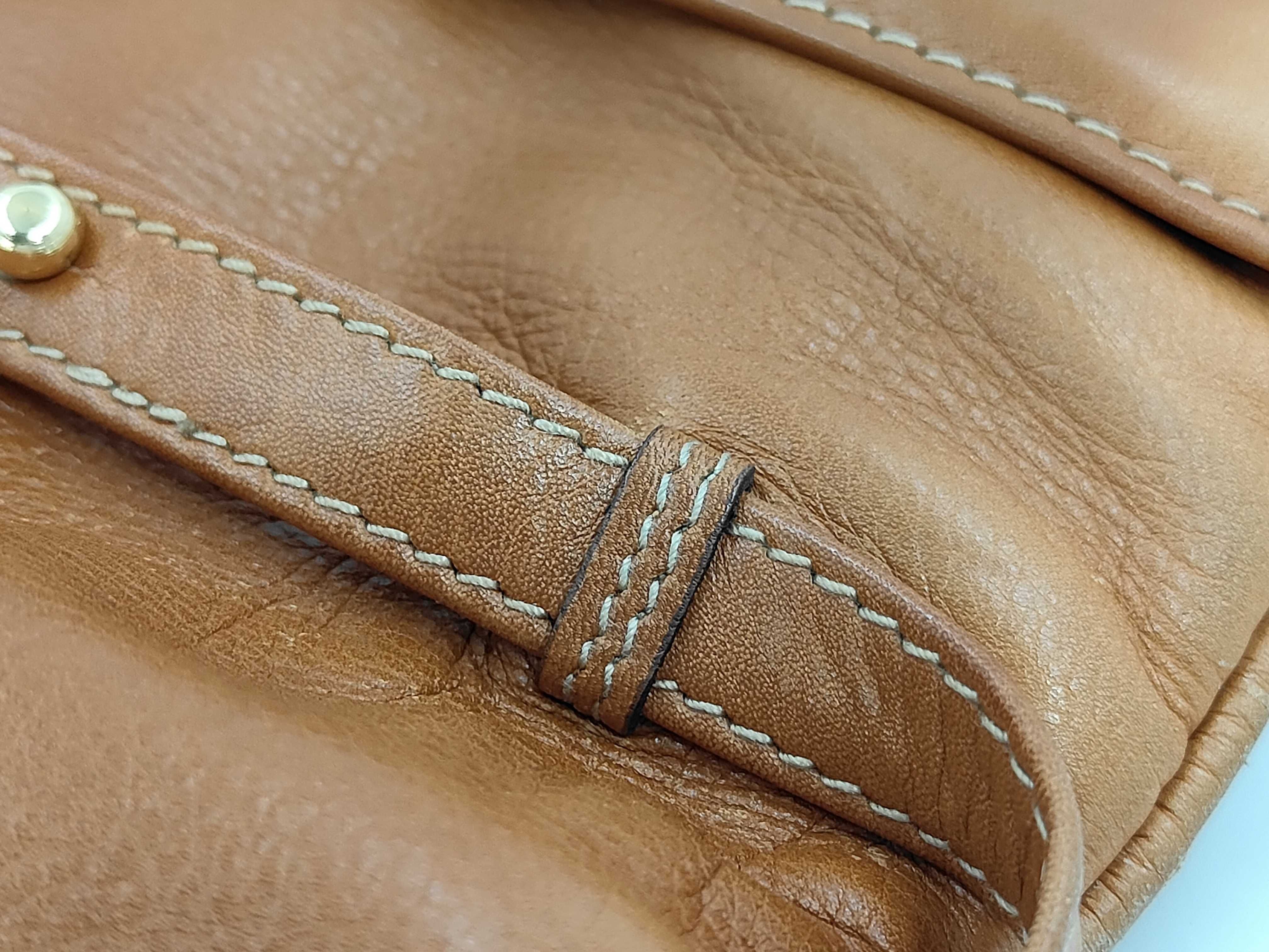 Triomphe Leather Shoulder Bag, Beige — view 7