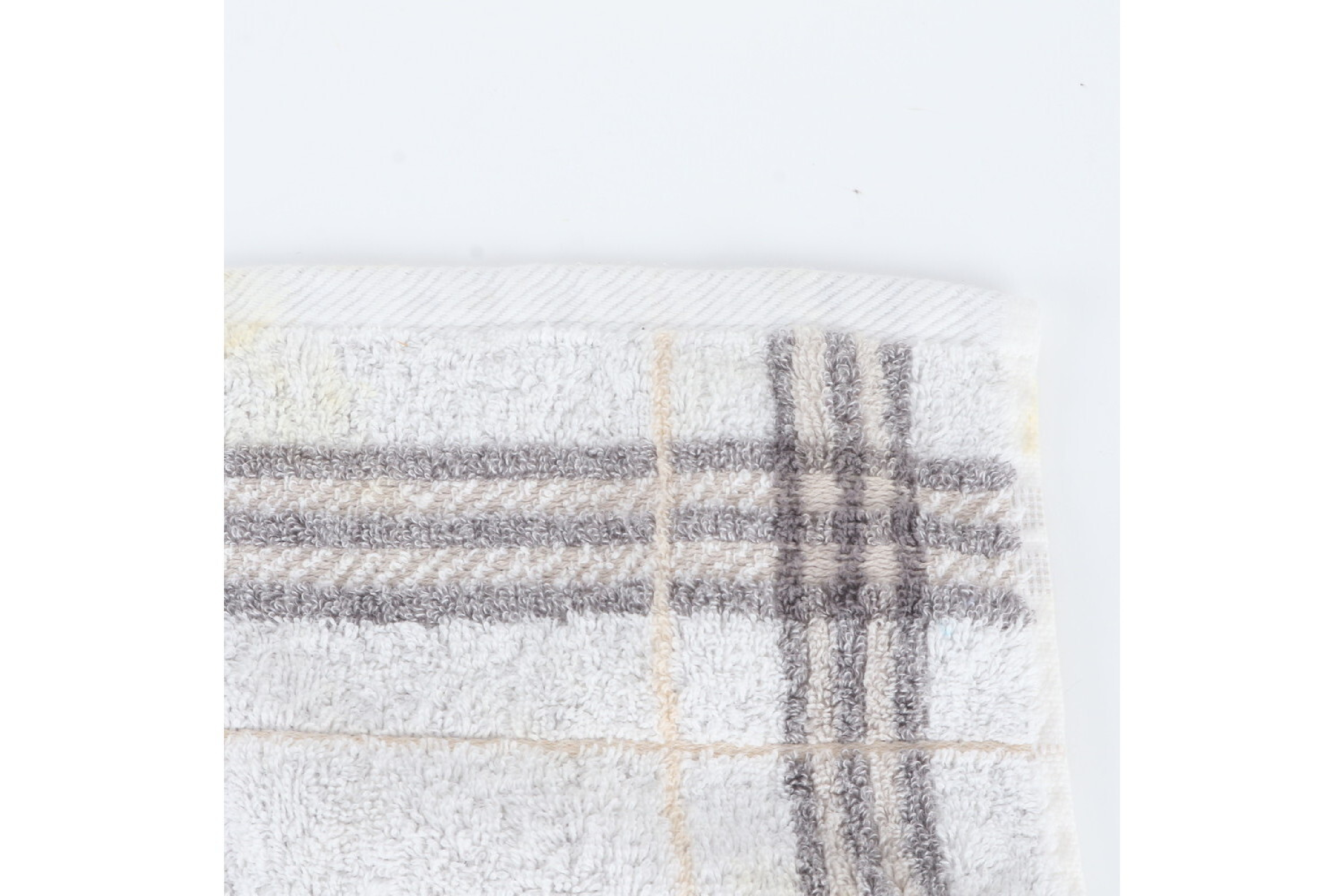 check scarf with tag, other accessories — view 3