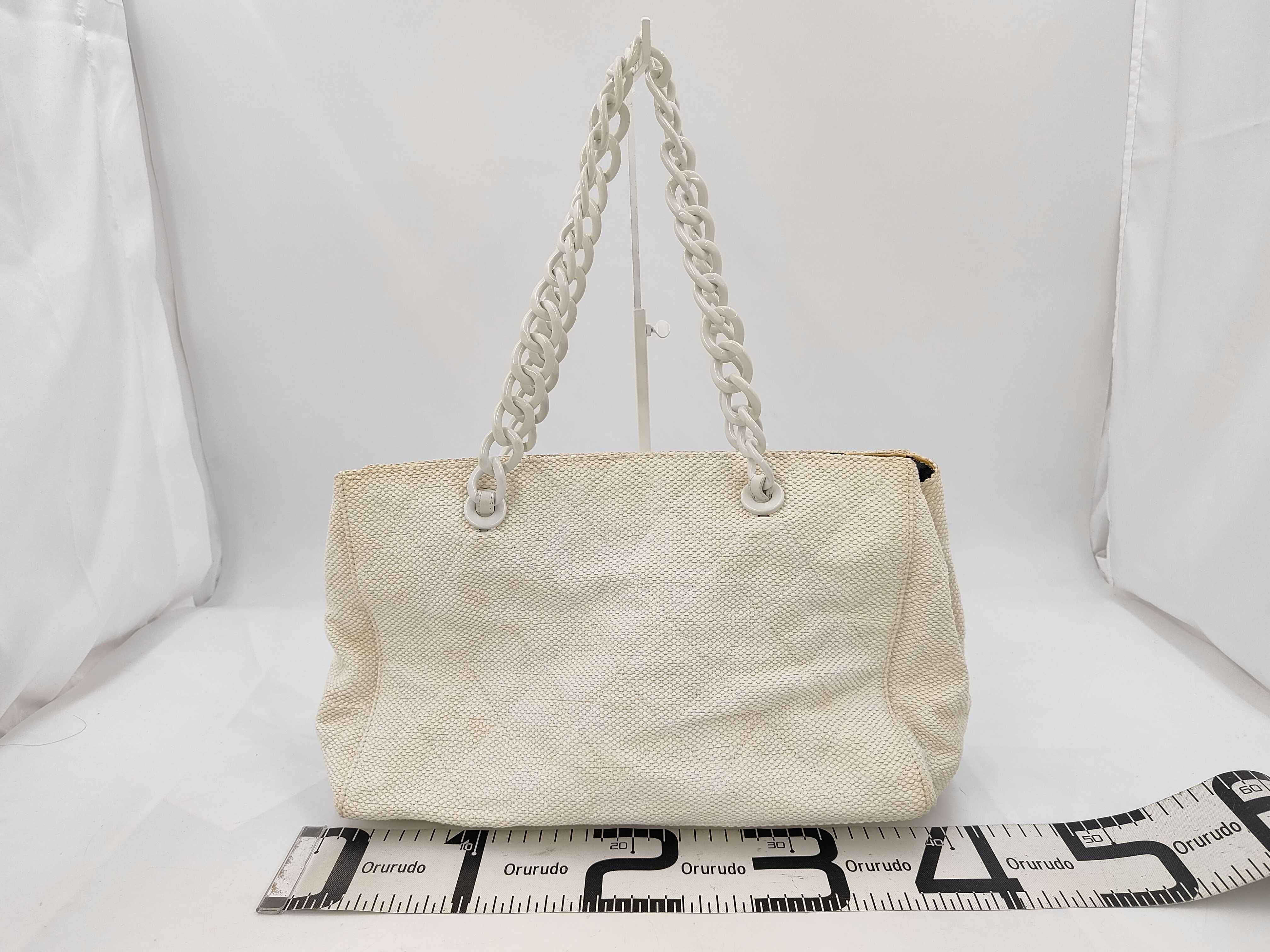 White Plastic Chain Tote Bag — view 2