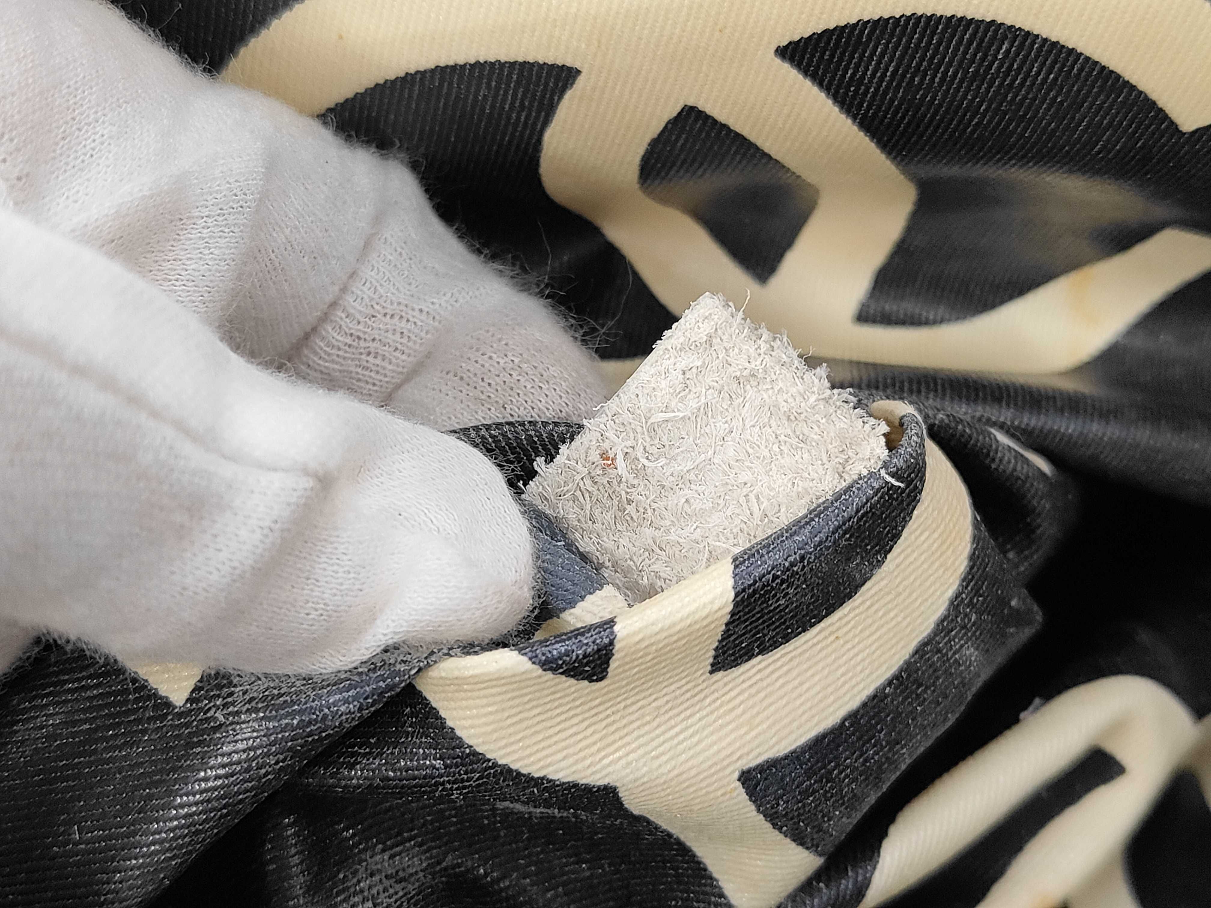 White Plastic Chain Tote Bag — view 10