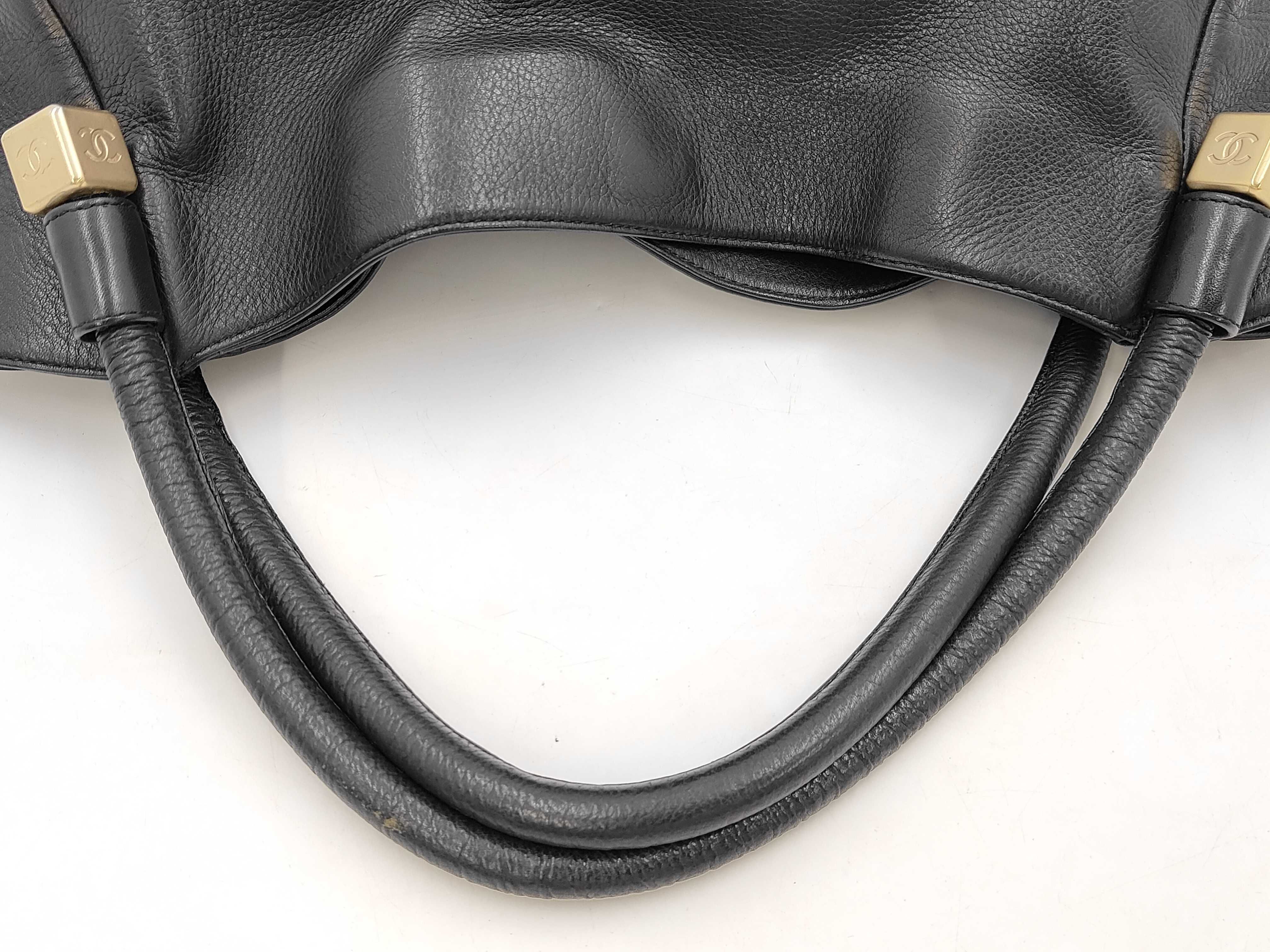 handbag, Cube design, Coco Mark, leather, black. — view 5