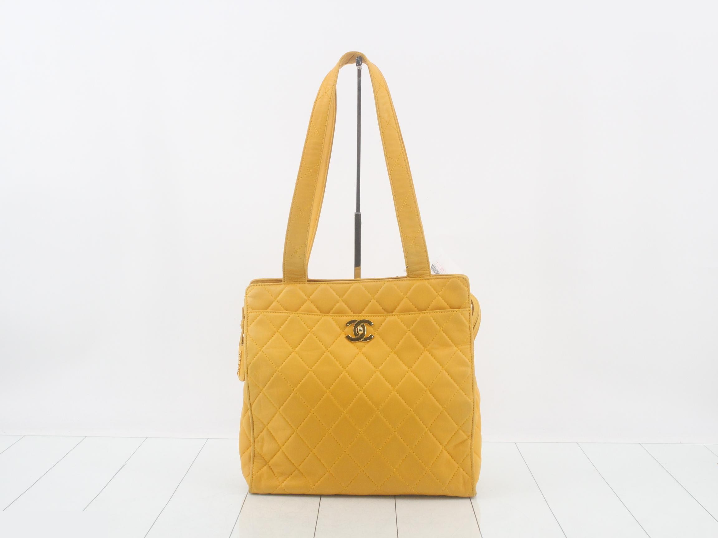 Matelassé tote bag