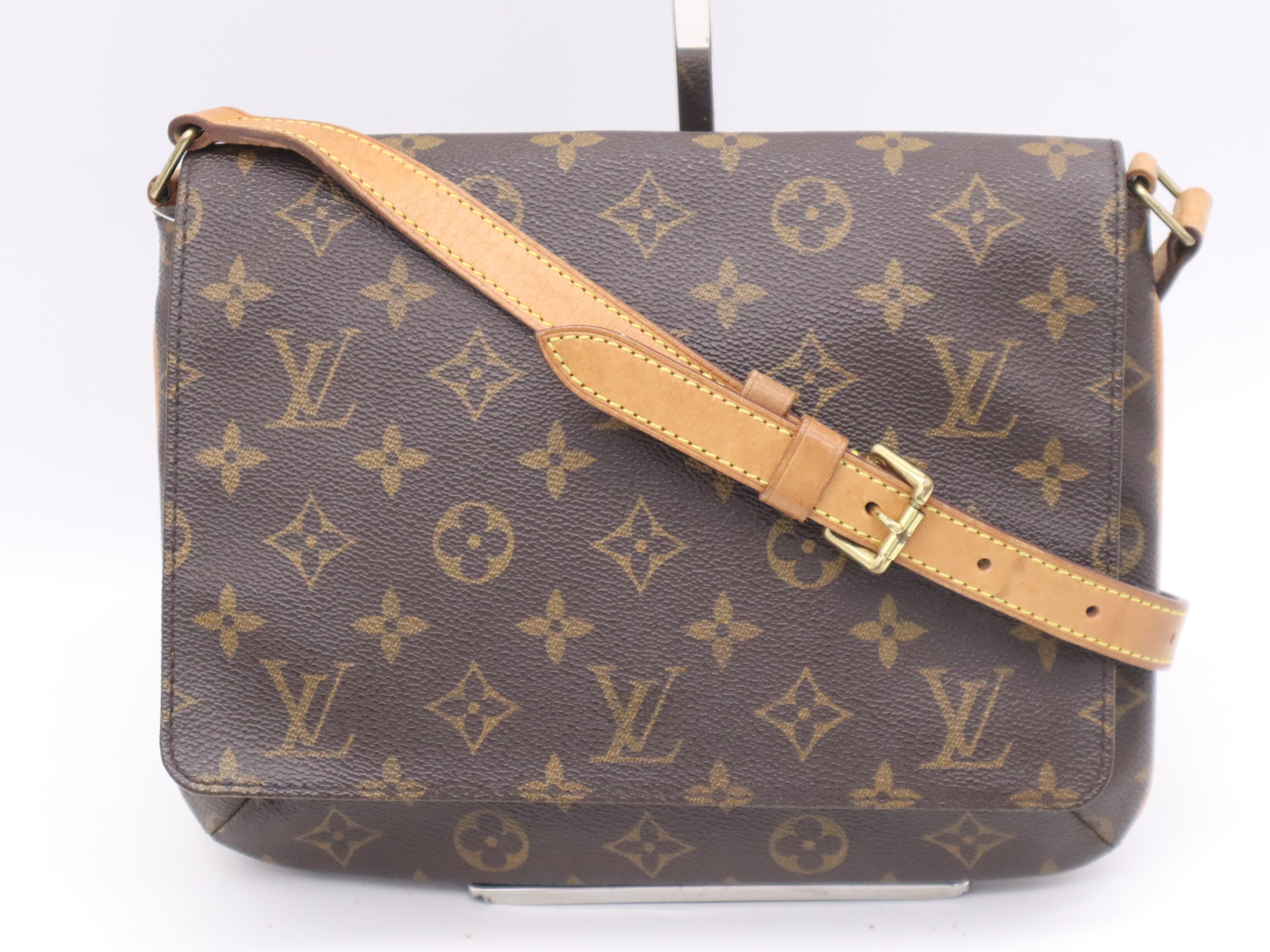 M51257 Monogram Musette Tango Short Shoulder Bag