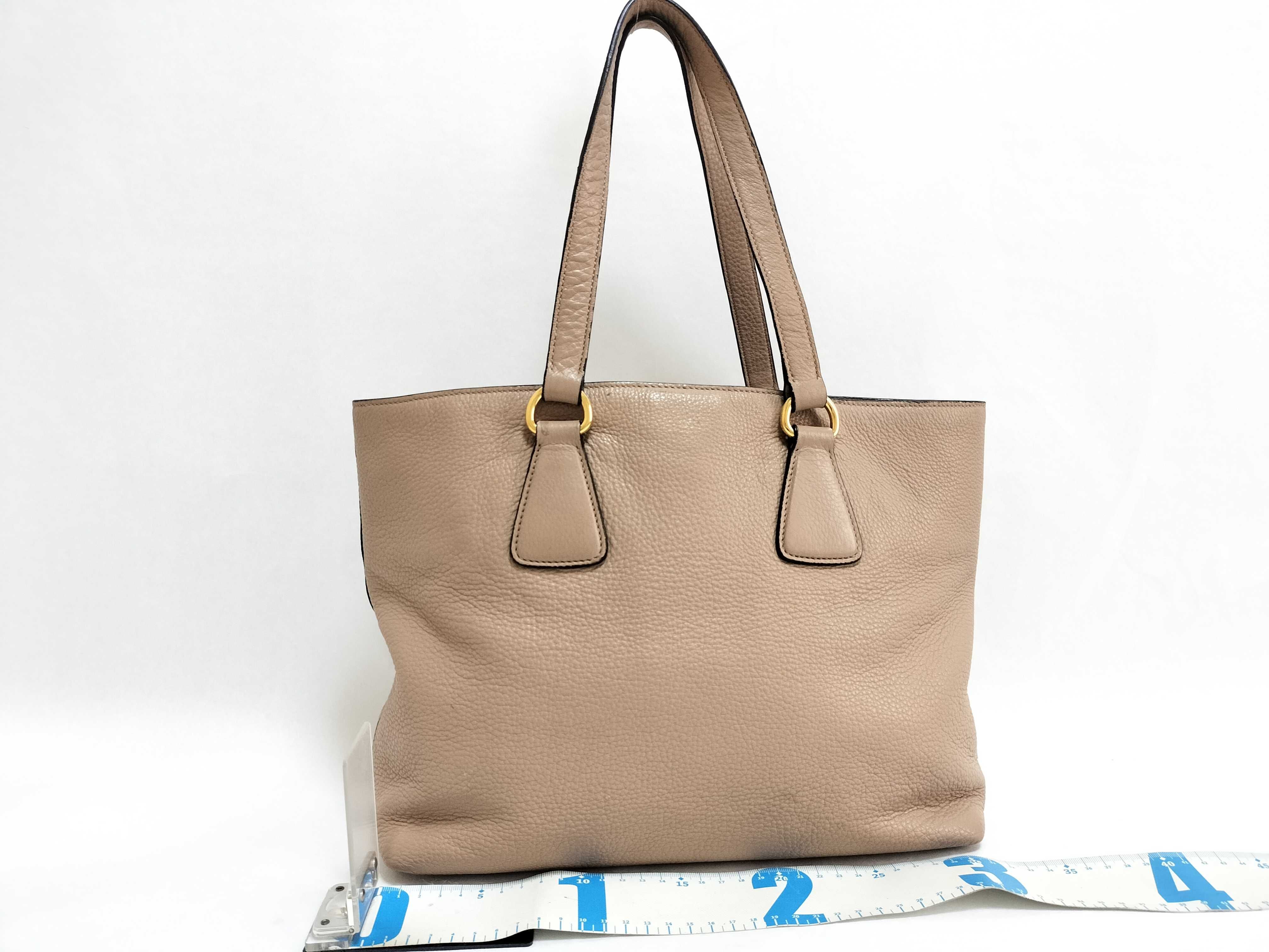 Logo Vitello Tote Bag, Leather, Beige Tote Bag — view 2