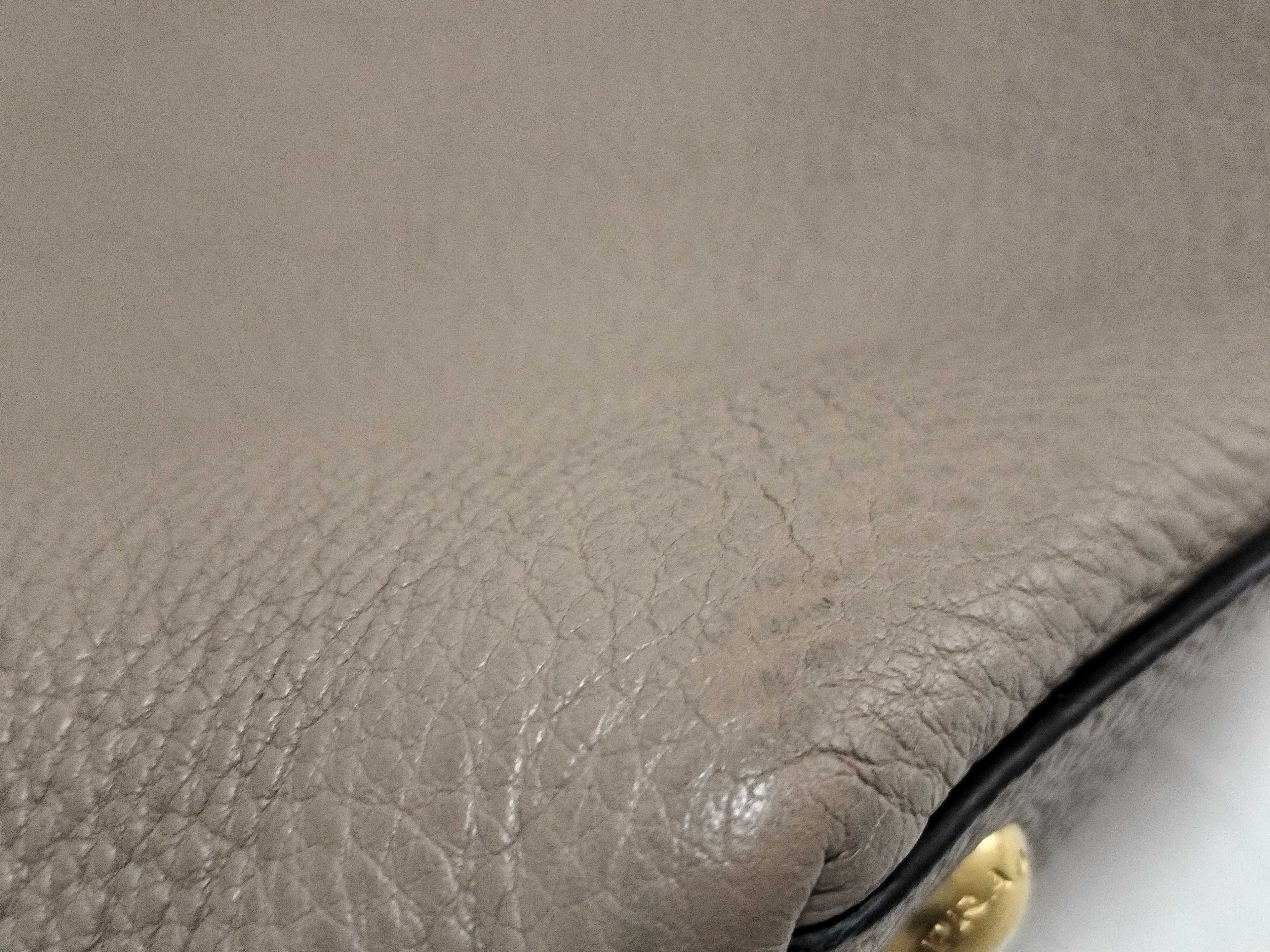 Logo Vitello Tote Bag, Leather, Beige Tote Bag — view 15