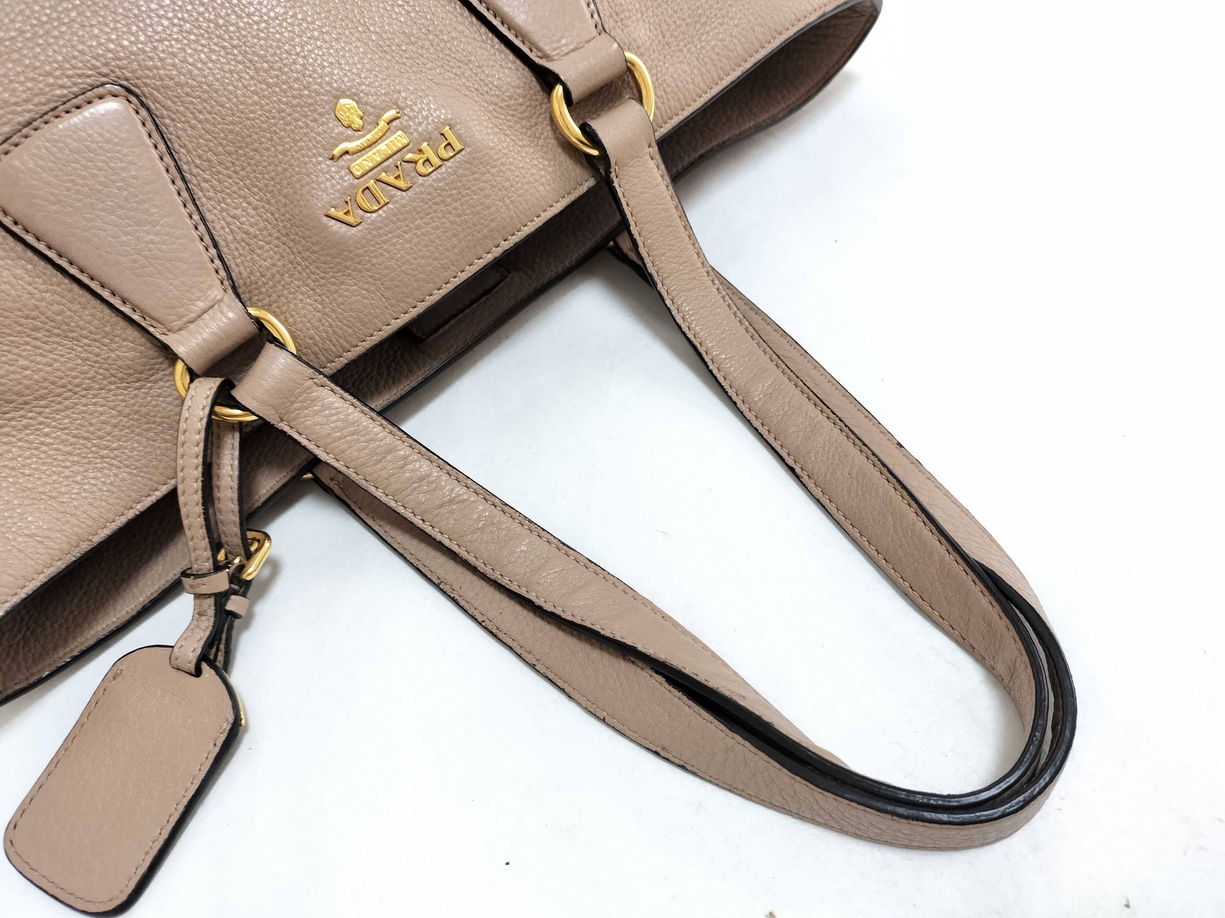 Logo Vitello Tote Bag, Leather, Beige Tote Bag — view 3