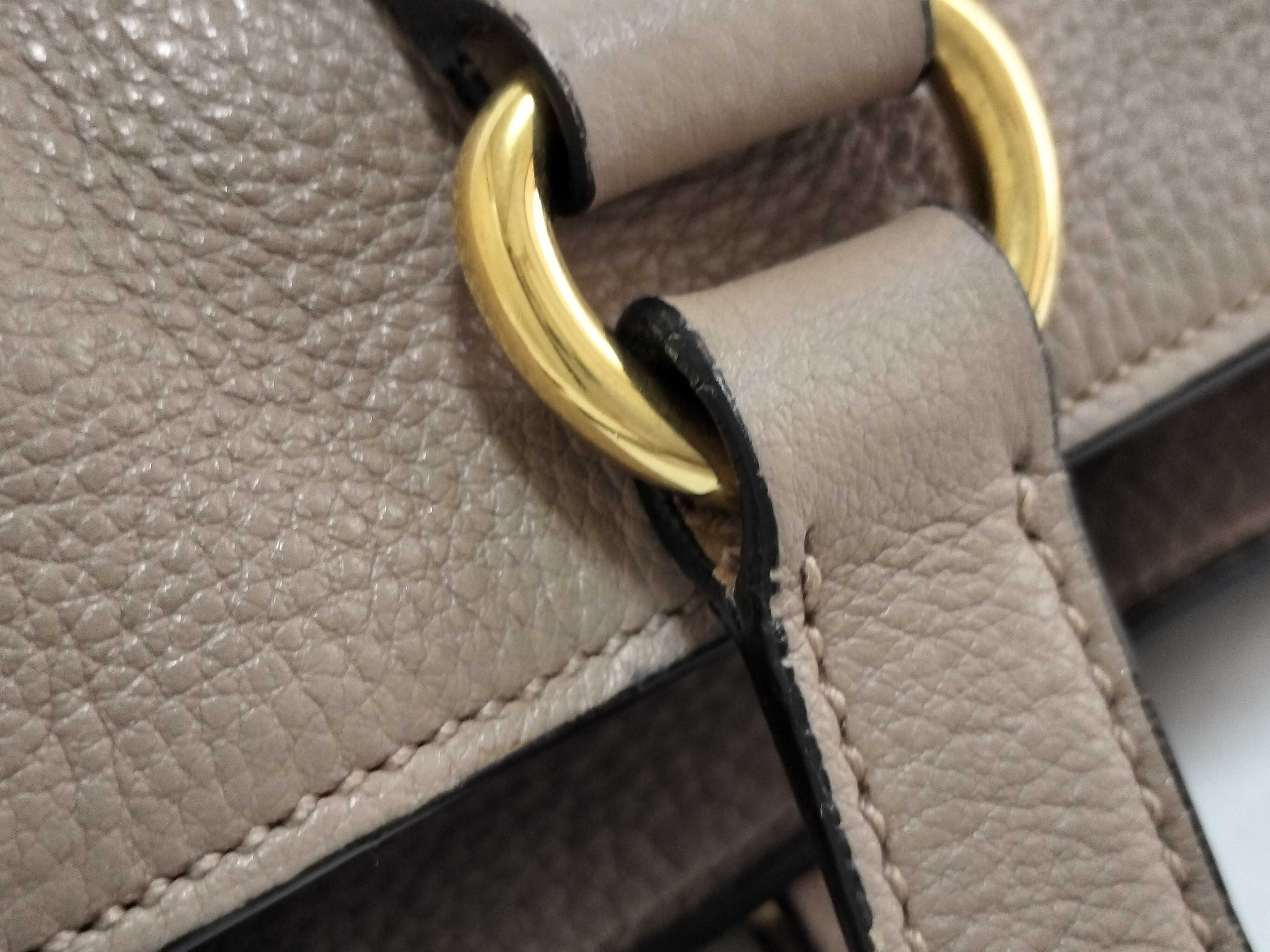Logo Vitello Tote Bag, Leather, Beige Tote Bag — view 5