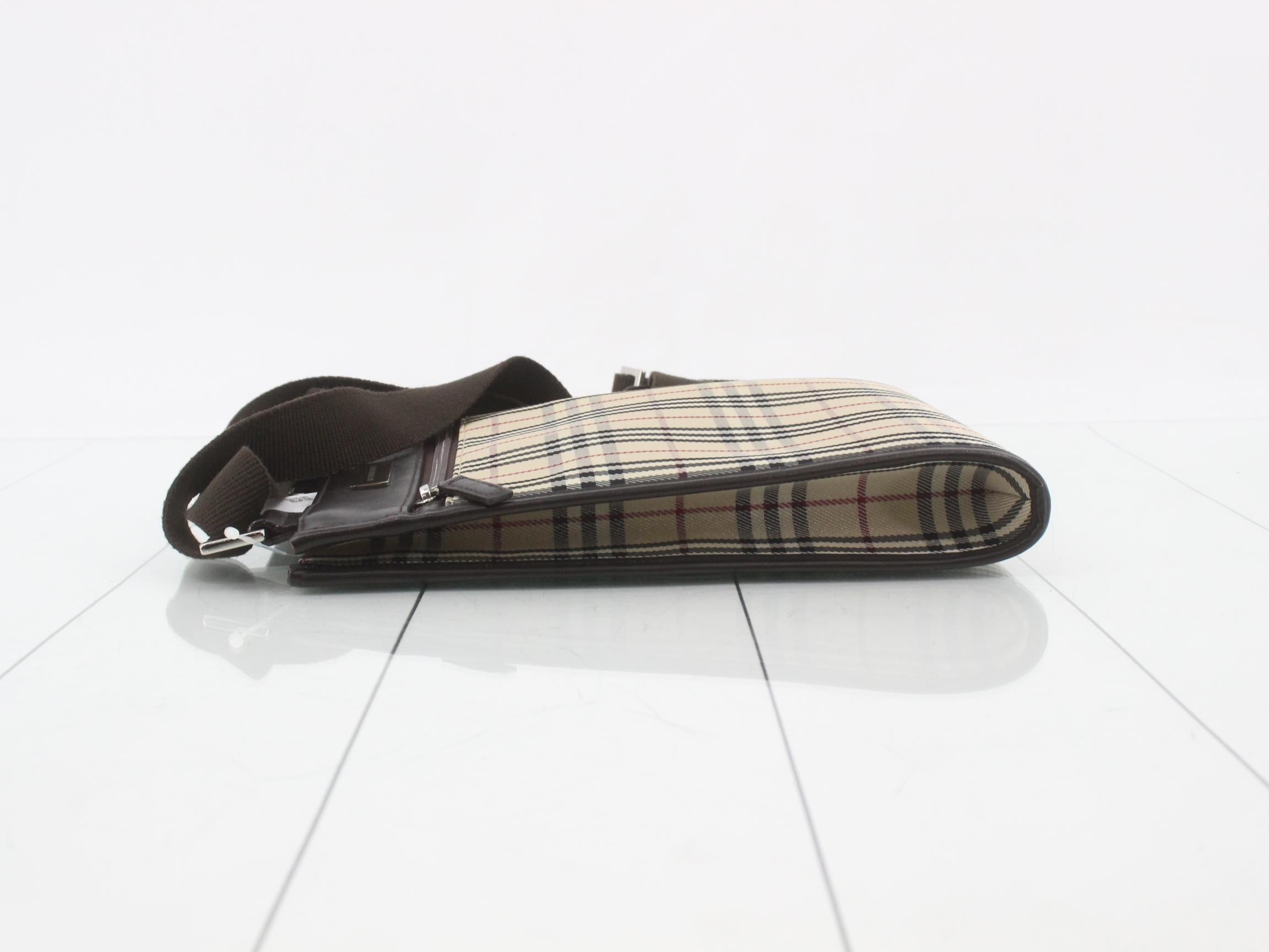 Nova Check Logo Plate Shoulder Bag — view 4