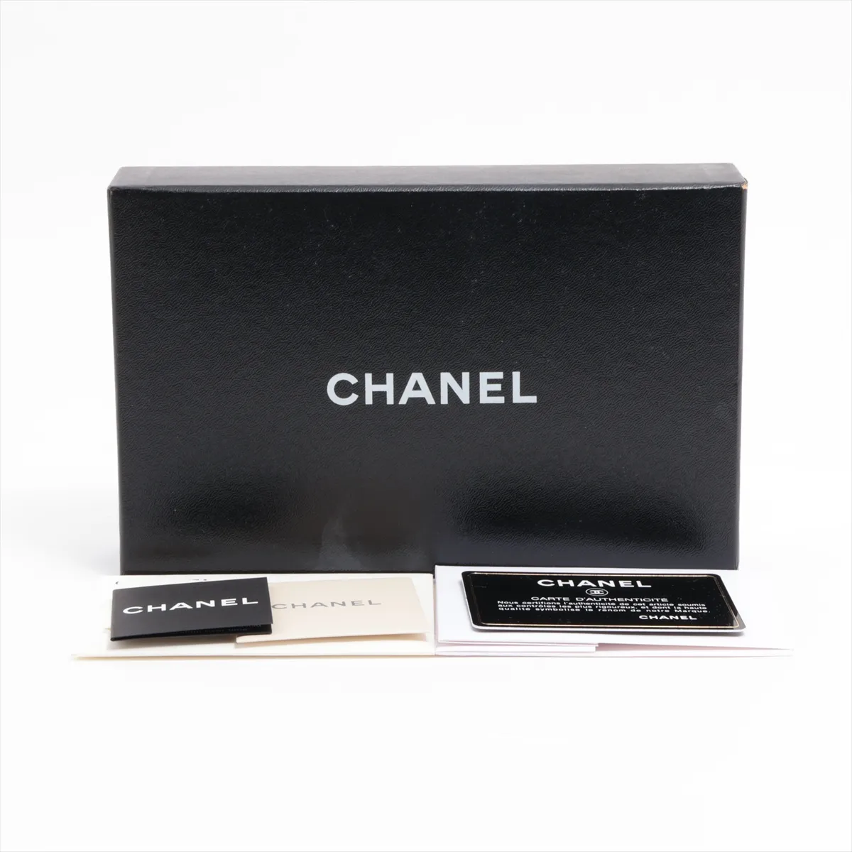 Matelasse patent leather long wallet black silver hardware 15294570 — view 10
