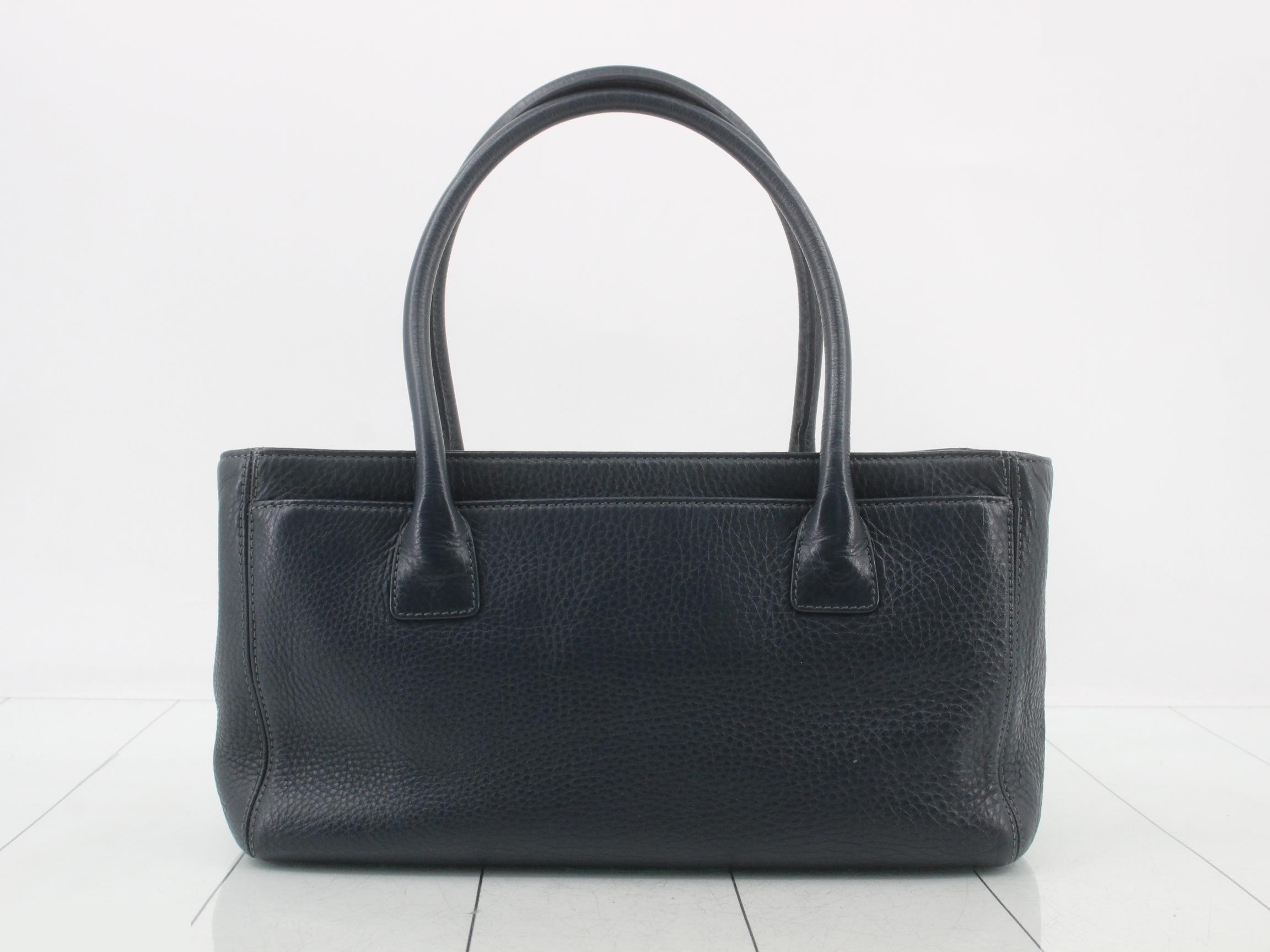 Caviar Skin (Bag) - Executive Tote Bag — view 2