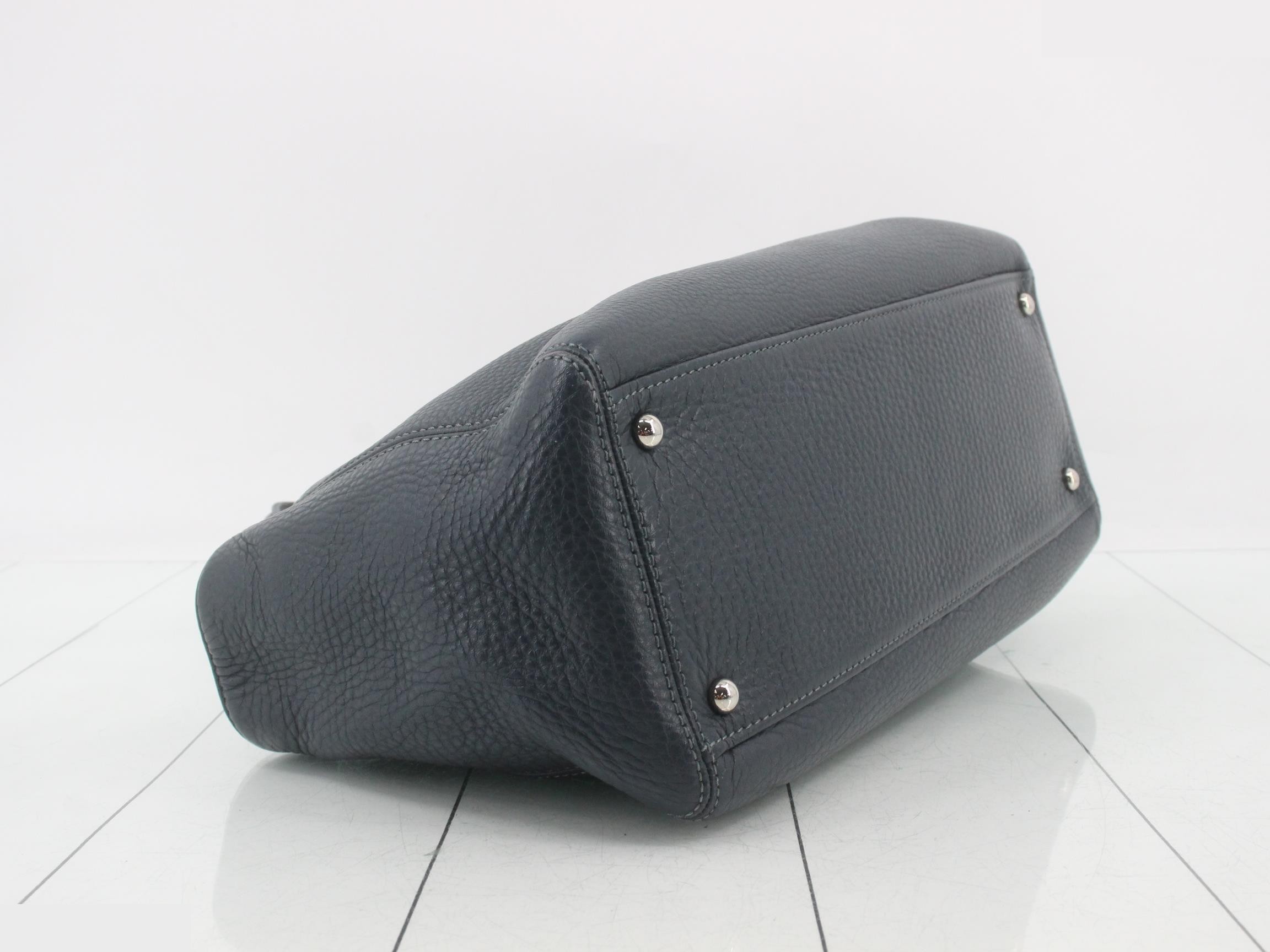 Caviar Skin (Bag) - Executive Tote Bag — view 5