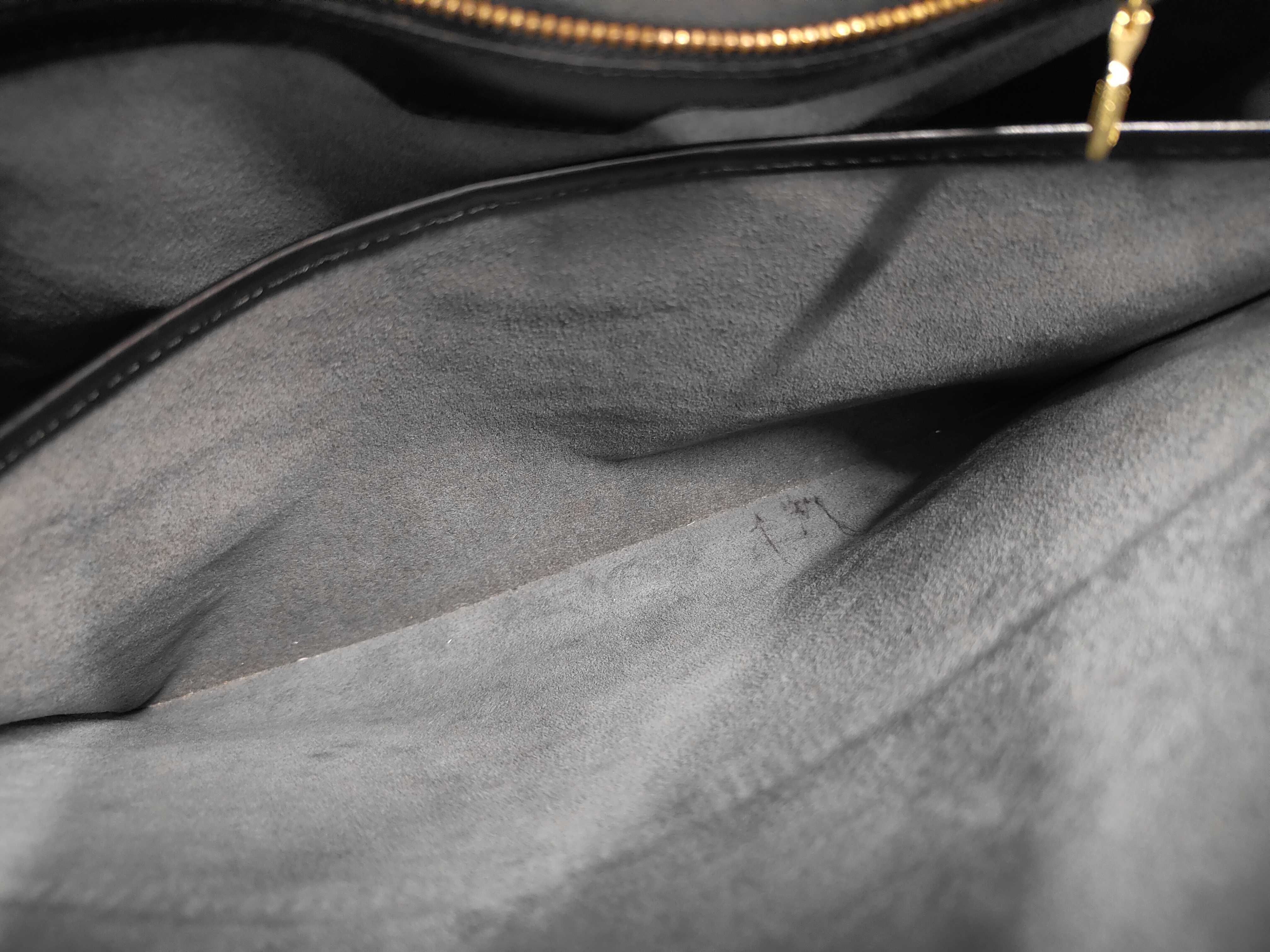 Epi Lussac Tote Bag Shoulder Bag — view 9