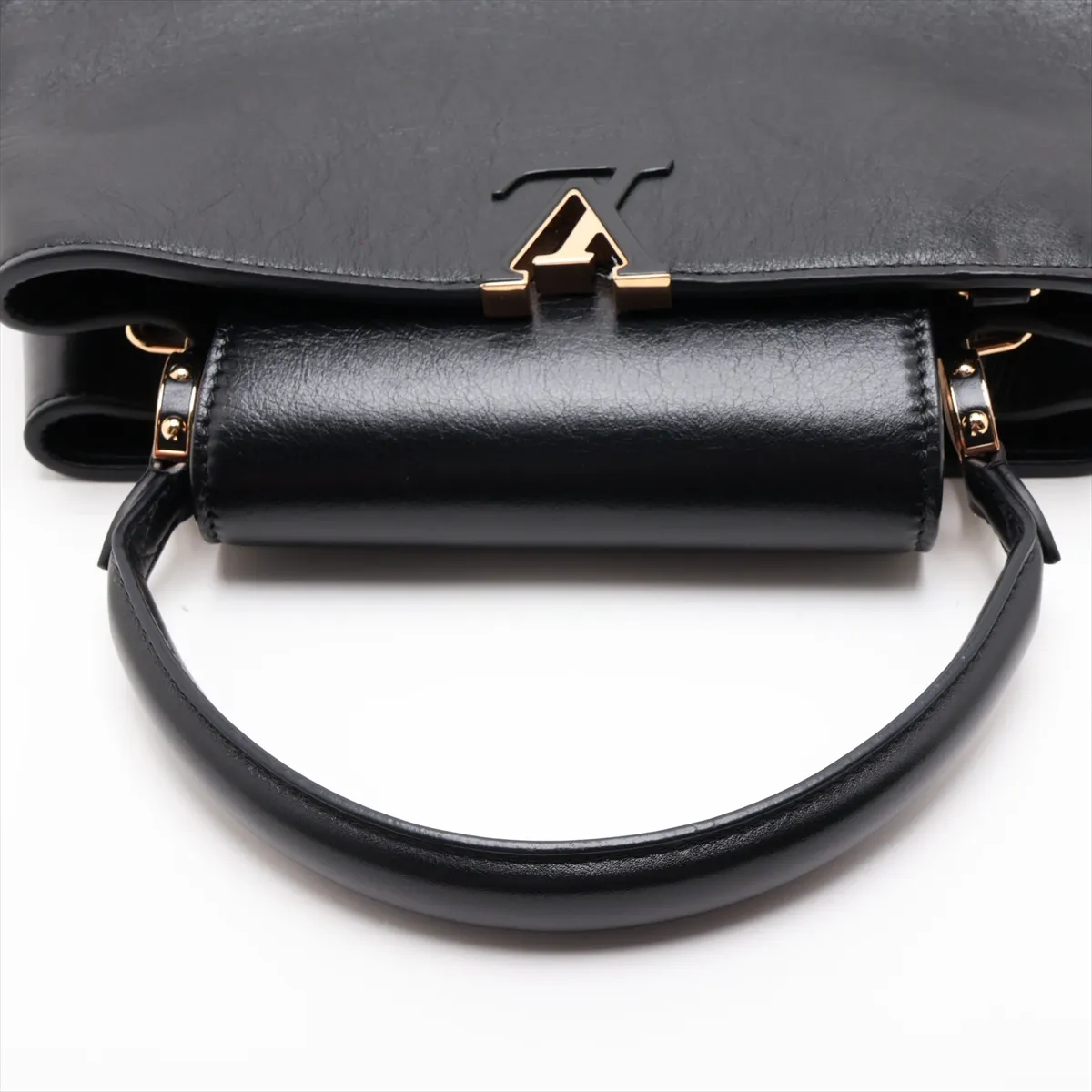LV logo x leather Capucines MM - Black (RFID detected) — view 5