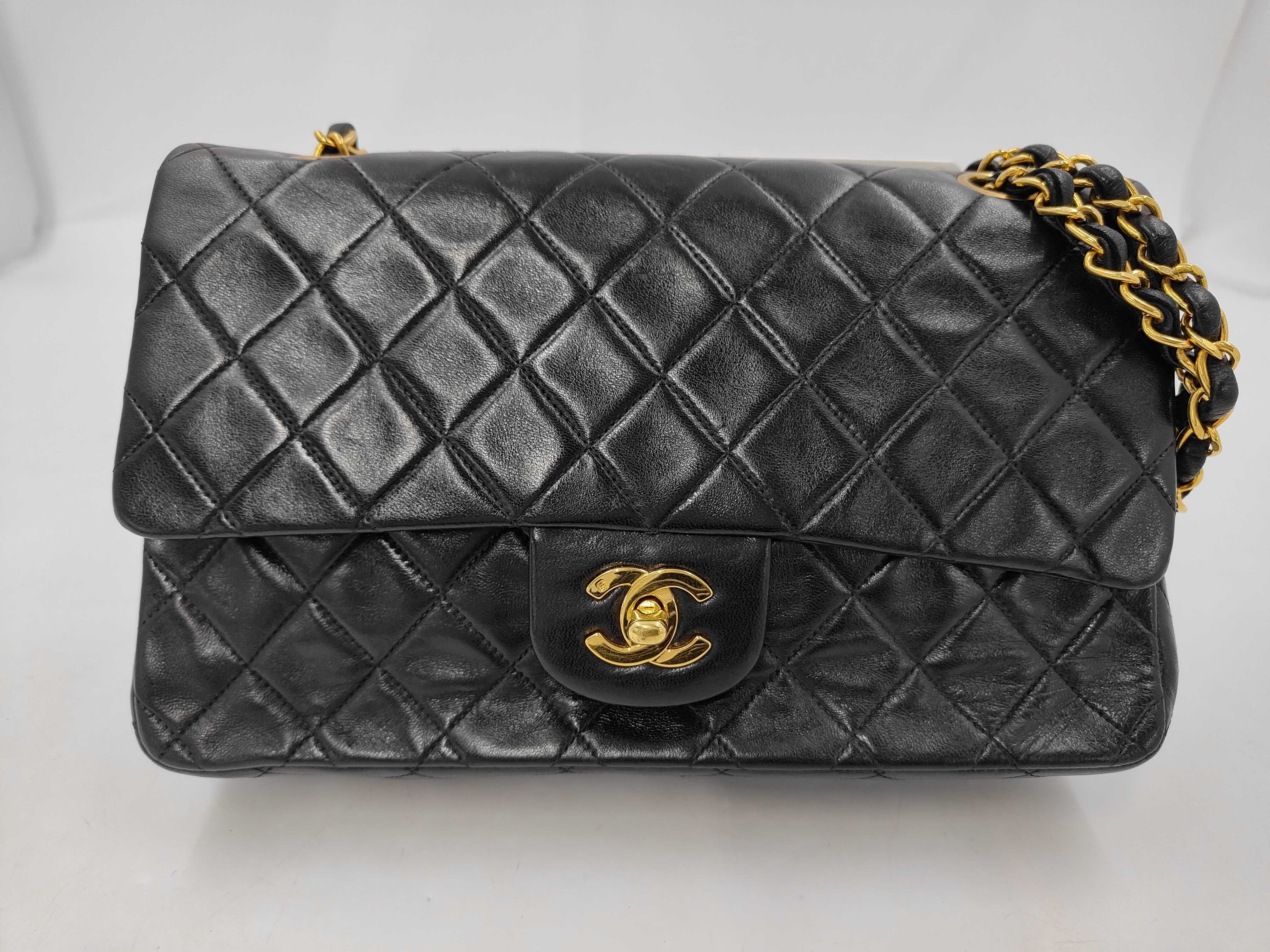 Matelassé 25 Double Flap Double Chain Lambskin Shoulder Bag
