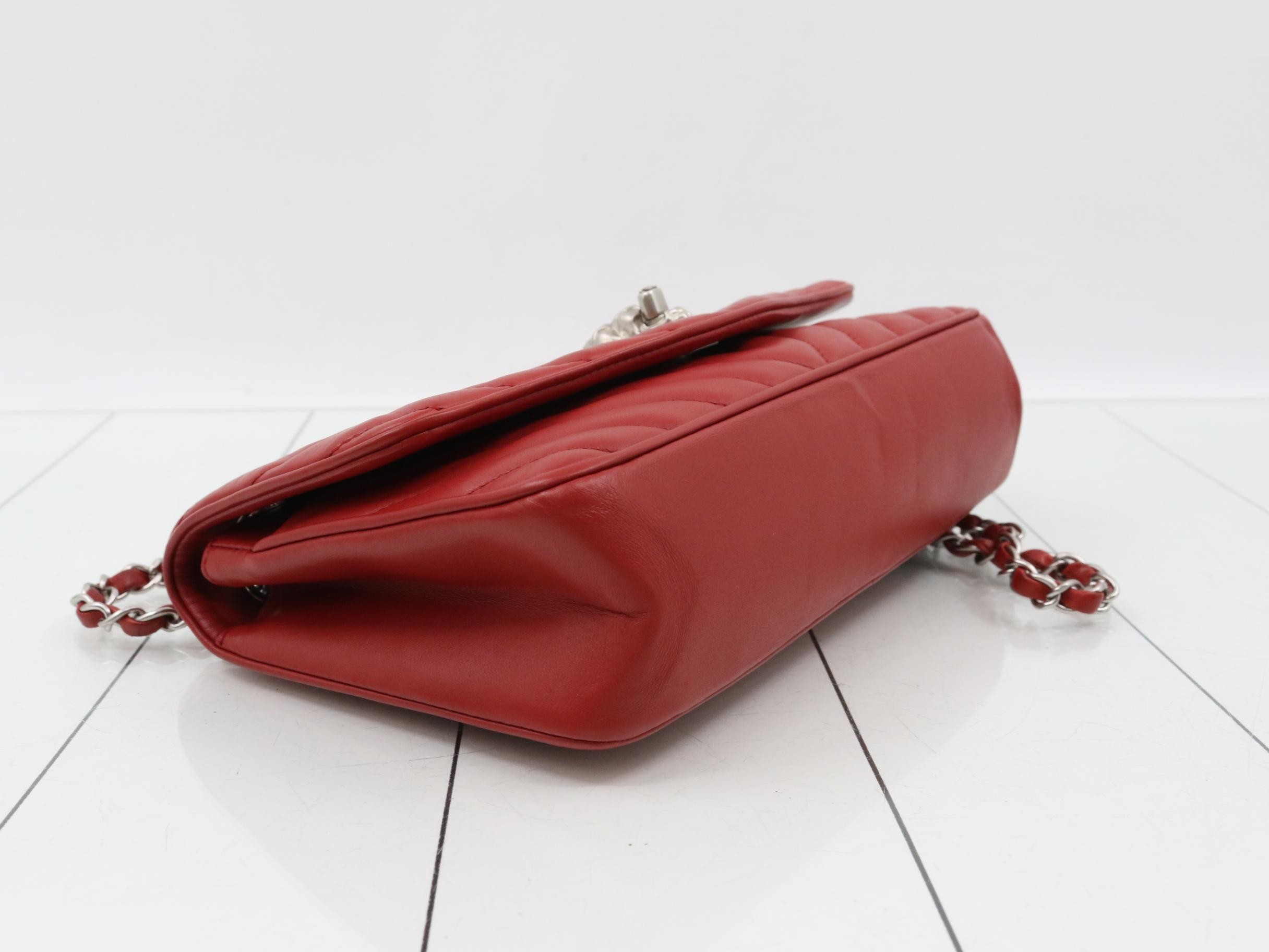 Lambskin V-stitch Lion Coco chain shoulder bag, red hardware, size 14. — view 5