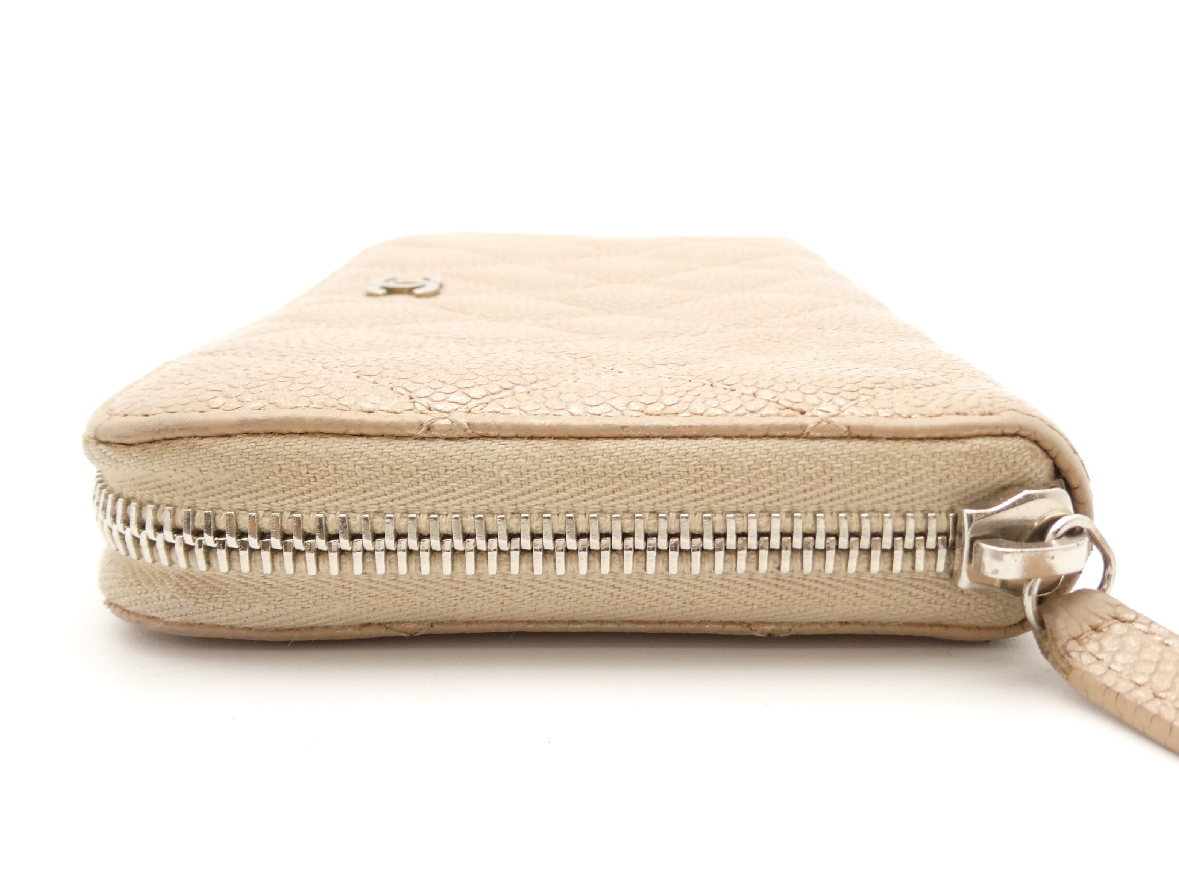Matelassé Coco Mark Caviar Skin Round Zip Wallet — view 3
