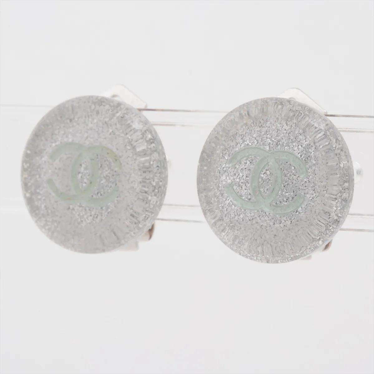 Coco Mark 00A Earrings (Pair) Metal x Resin Silver — view 3