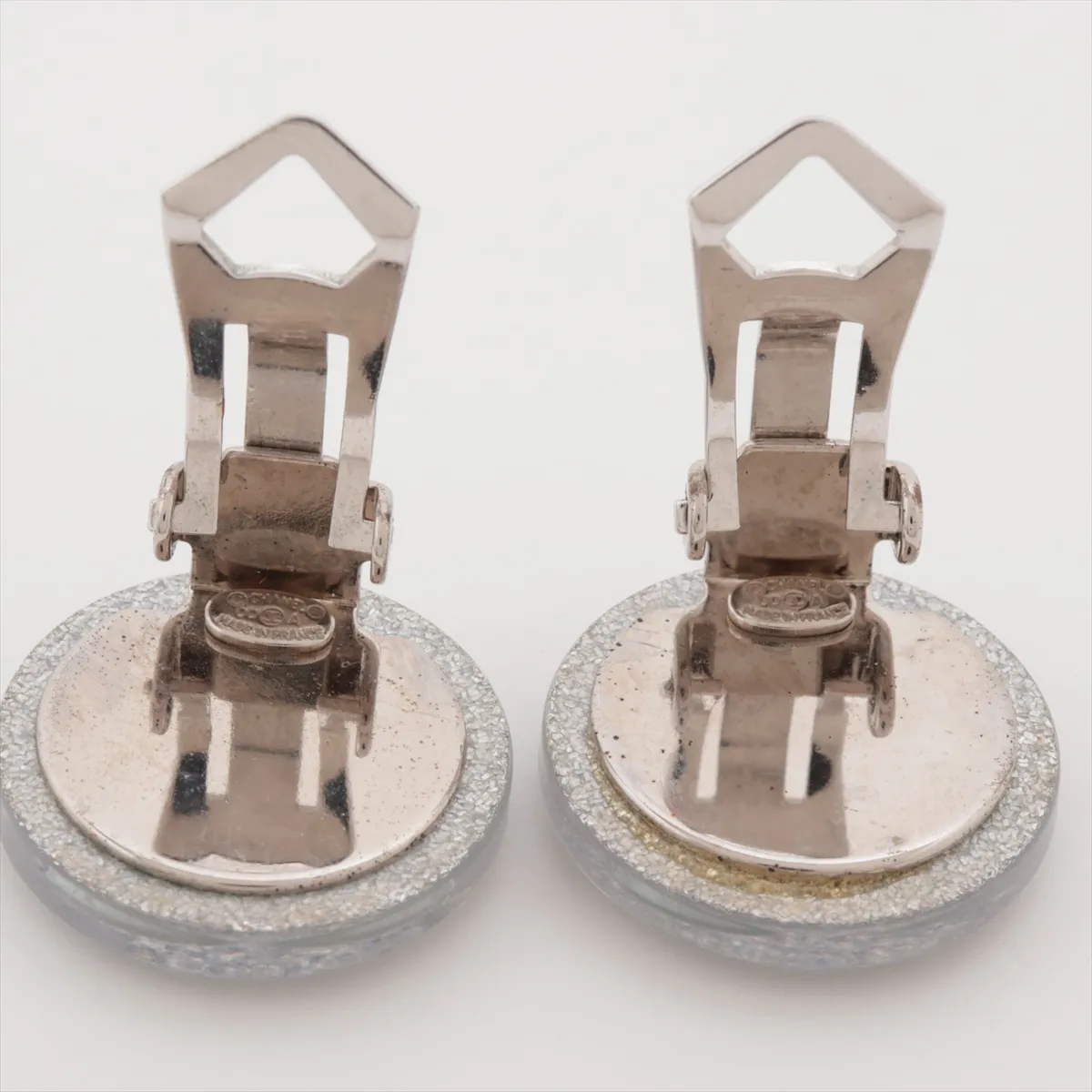 Coco Mark 00A Earrings (Pair) Metal x Resin Silver — view 4