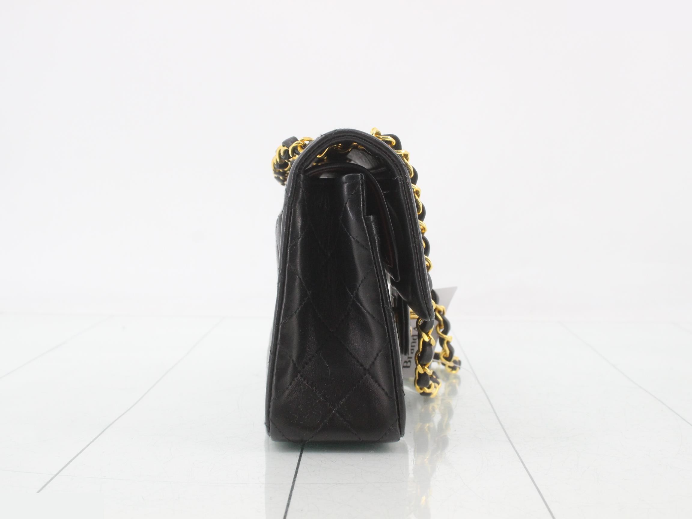 Lambskin Matelassé 23 Double Flap Double Chain Gold Hardware — view 4