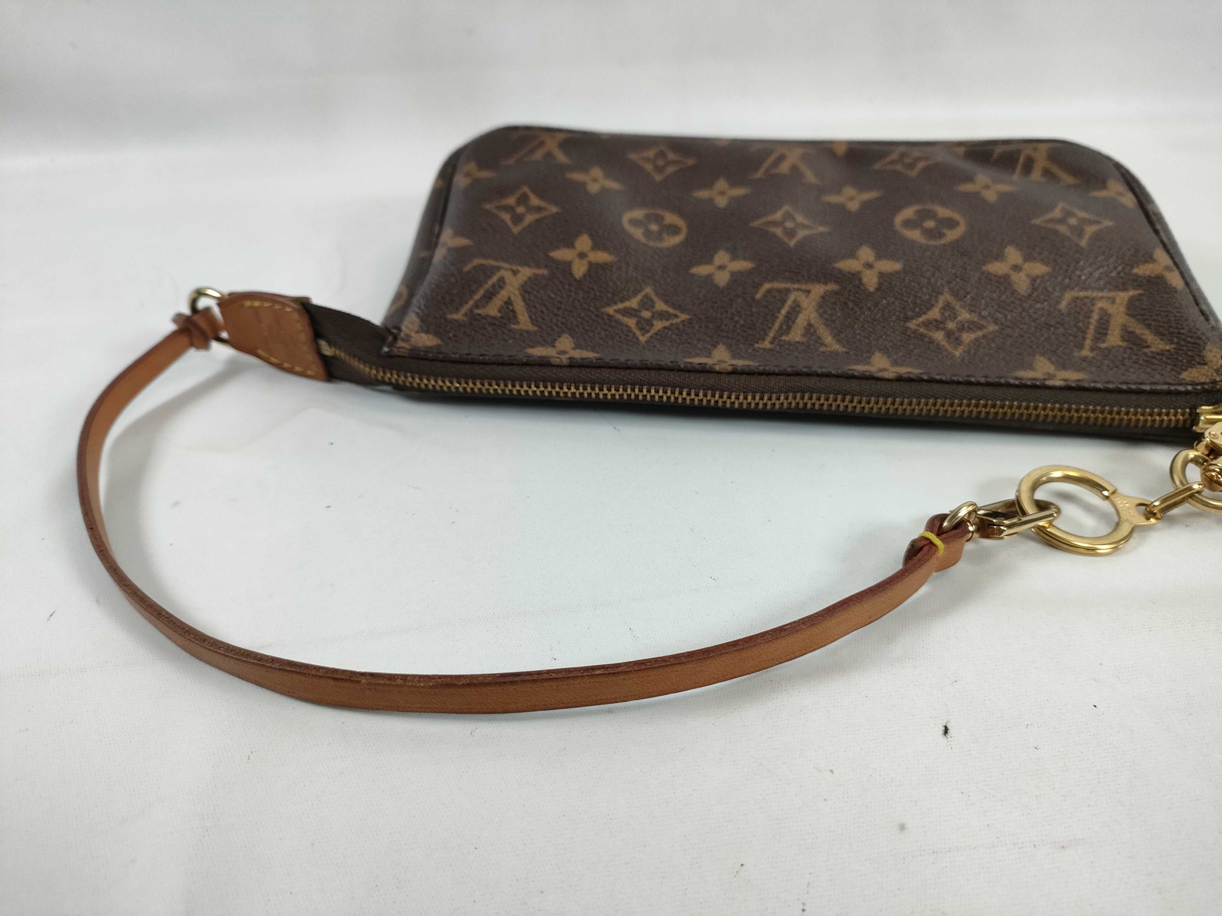Monogram Pochette Accessoires M51980 Handbag — view 3
