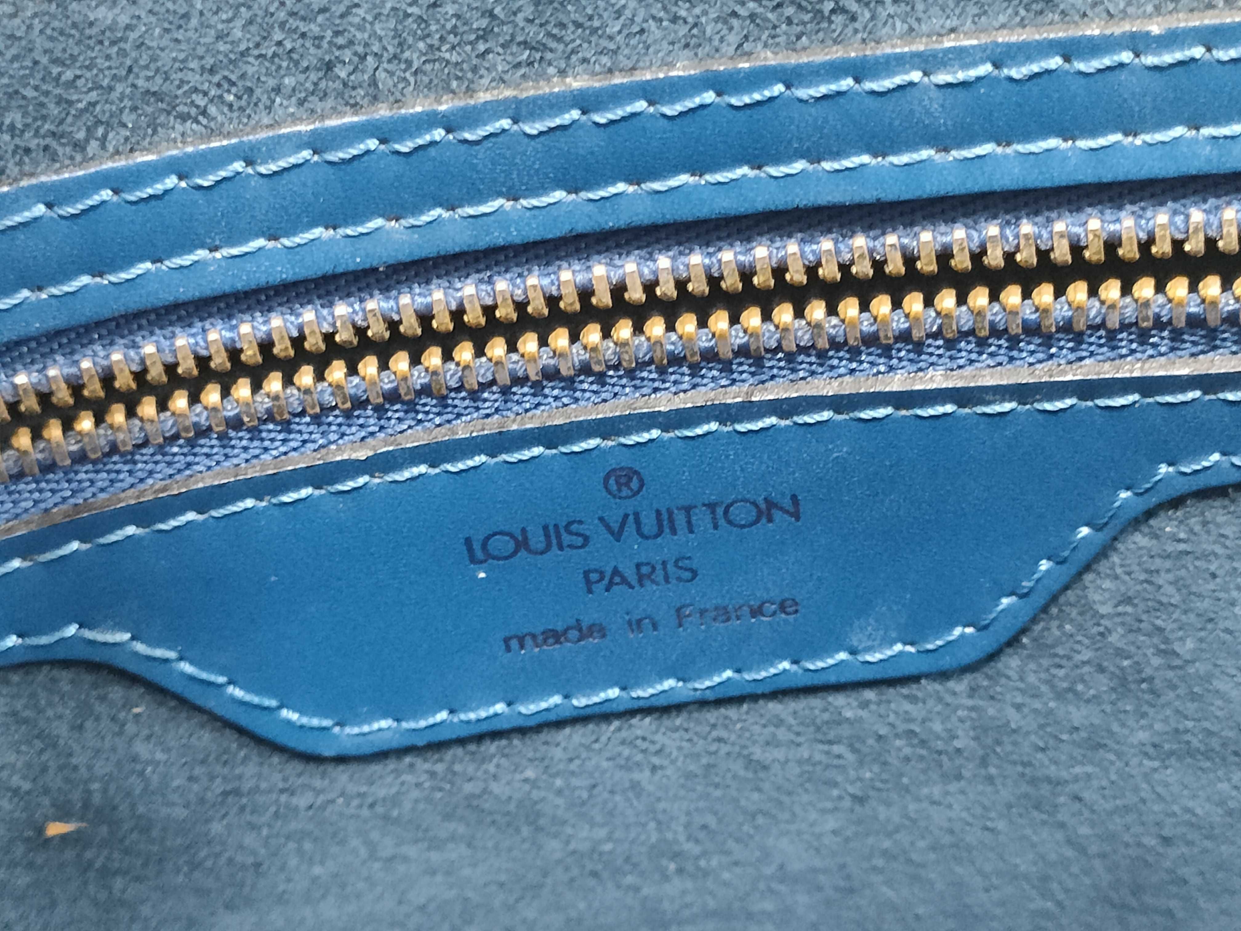 Epi Louis Vuitton Saint Jacques Blue Handbag — view 15
