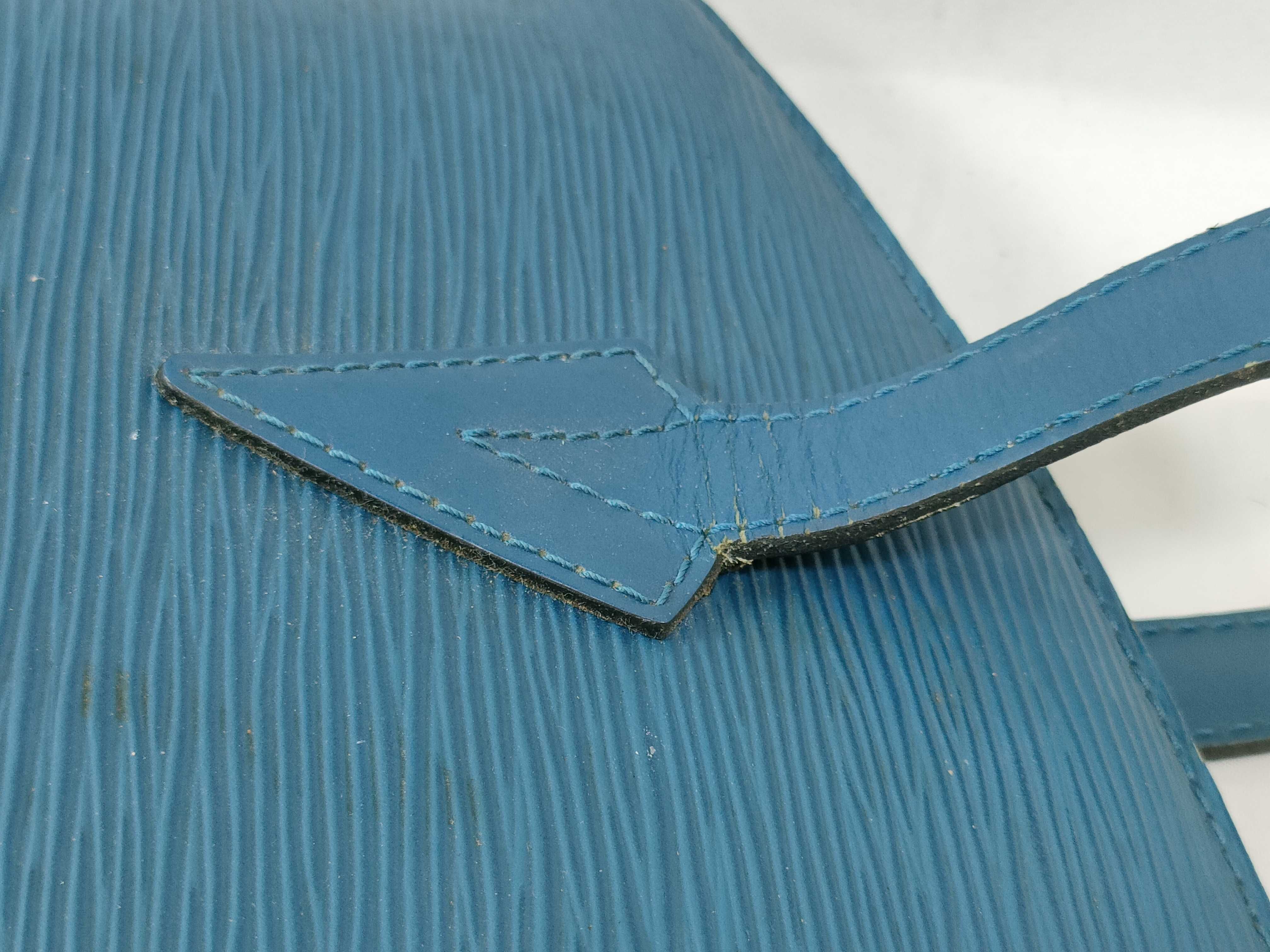 Epi Louis Vuitton Saint Jacques Blue Handbag — view 9