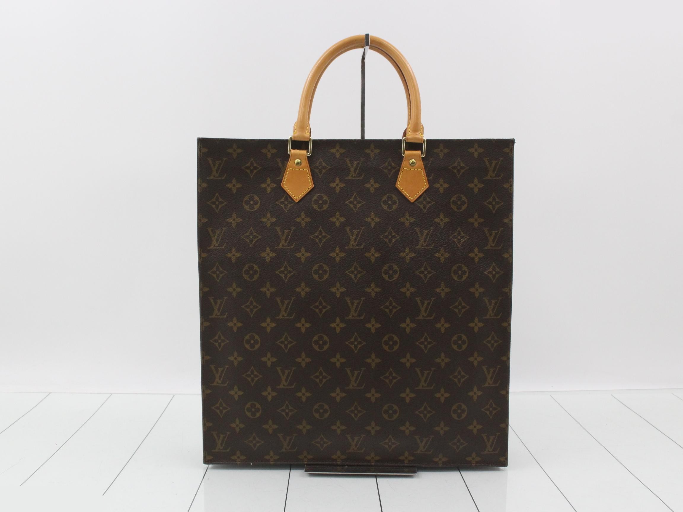 M51140 Sac Plat Handbag