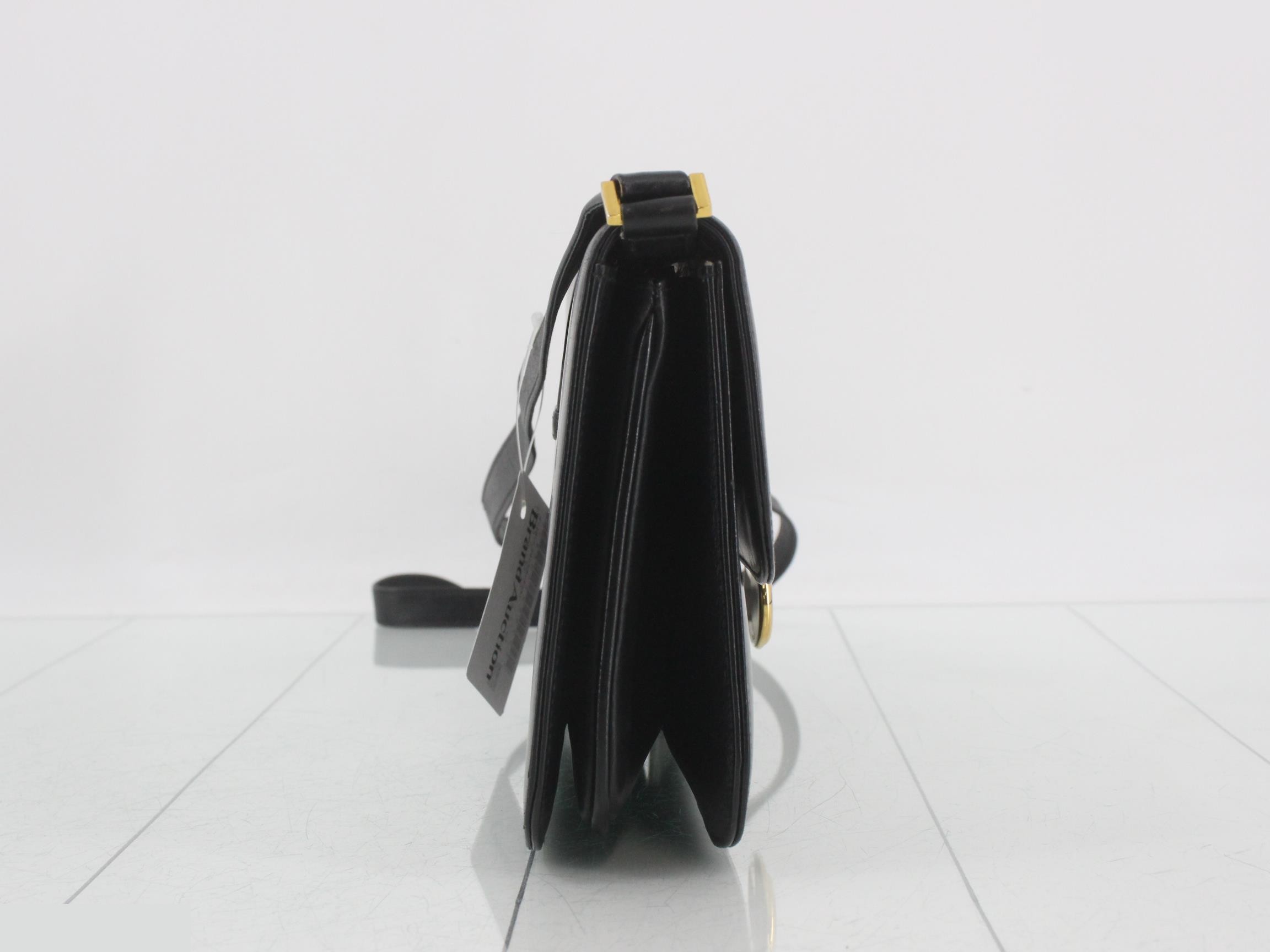 Vintage Leather Shoulder Bag — view 4