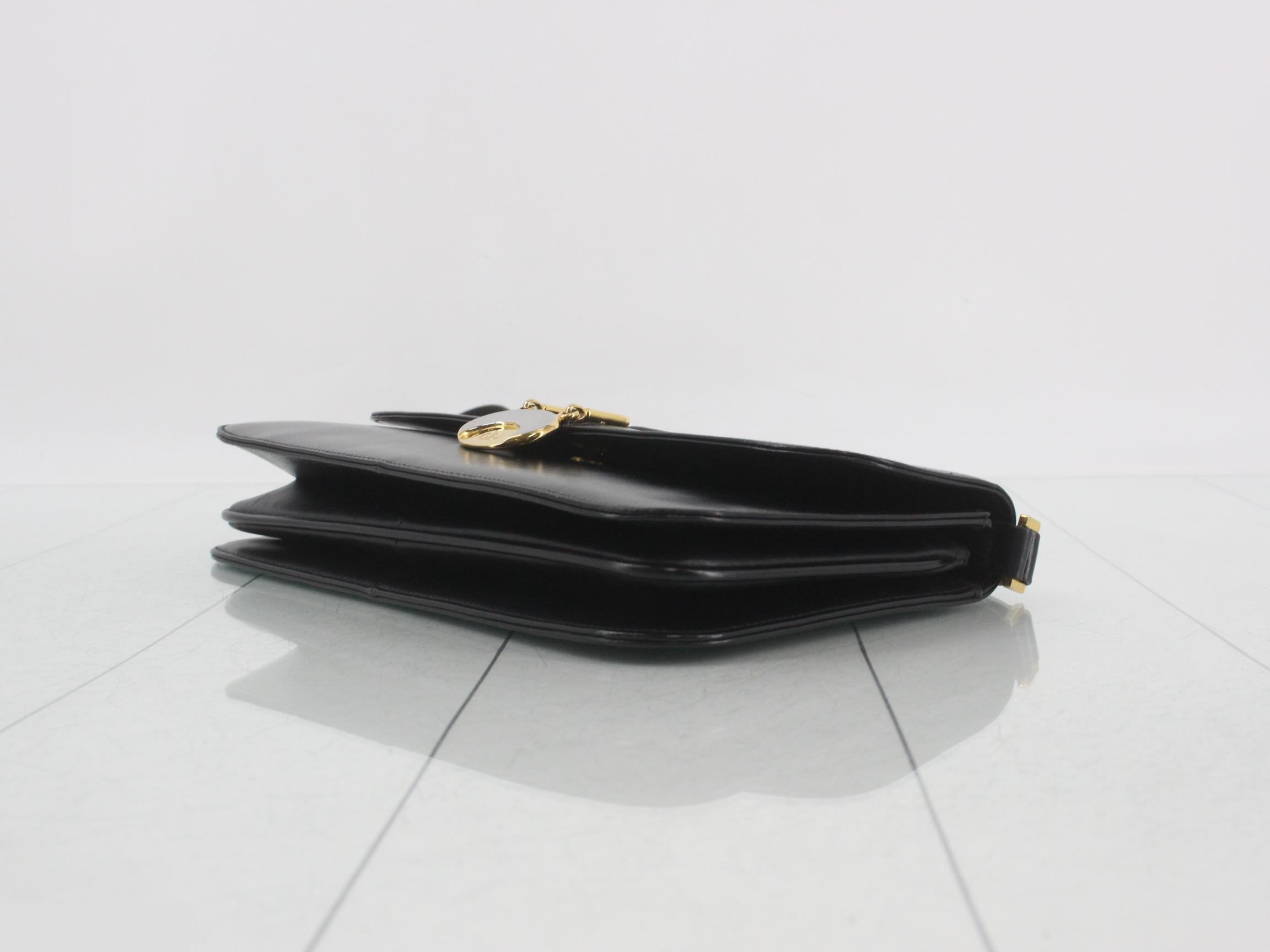 Vintage Leather Shoulder Bag — view 6