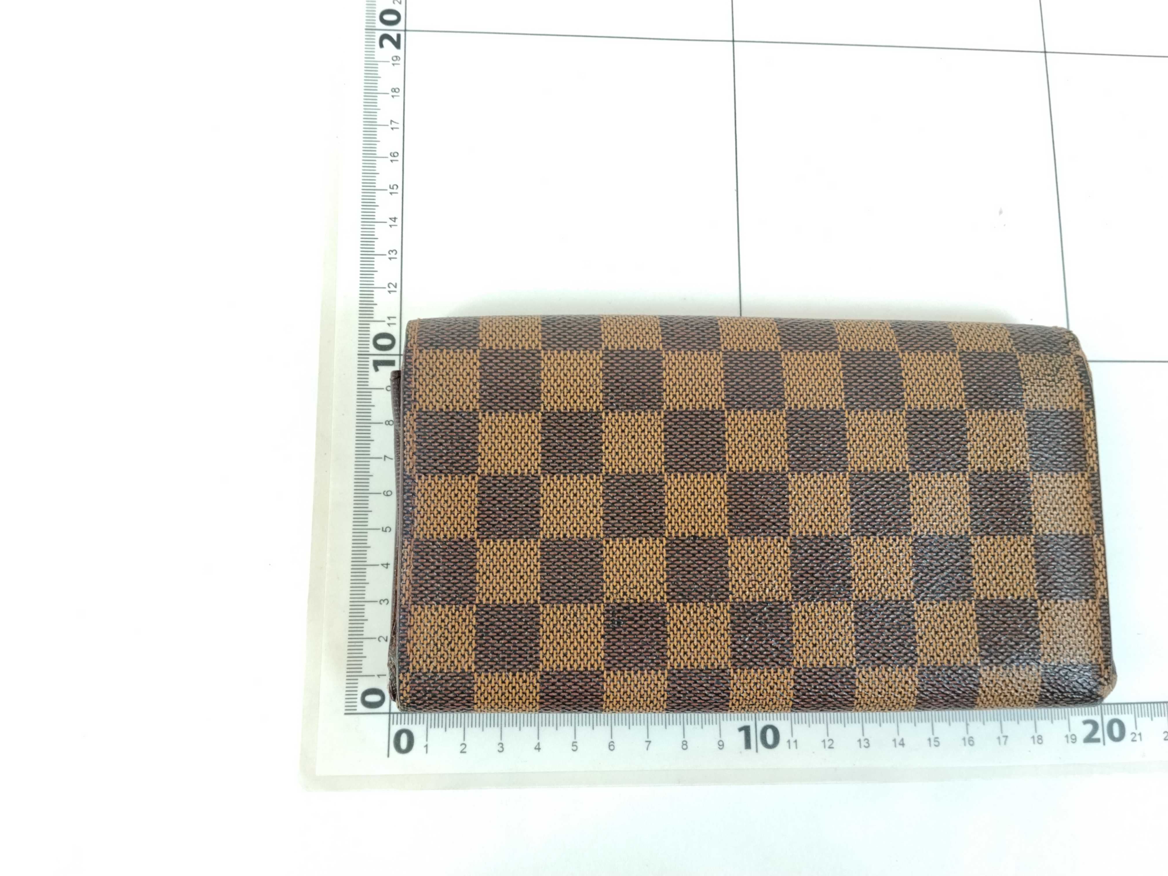 Damier Louis Vuitton Wallet Title: Surprise Wallet — view 2