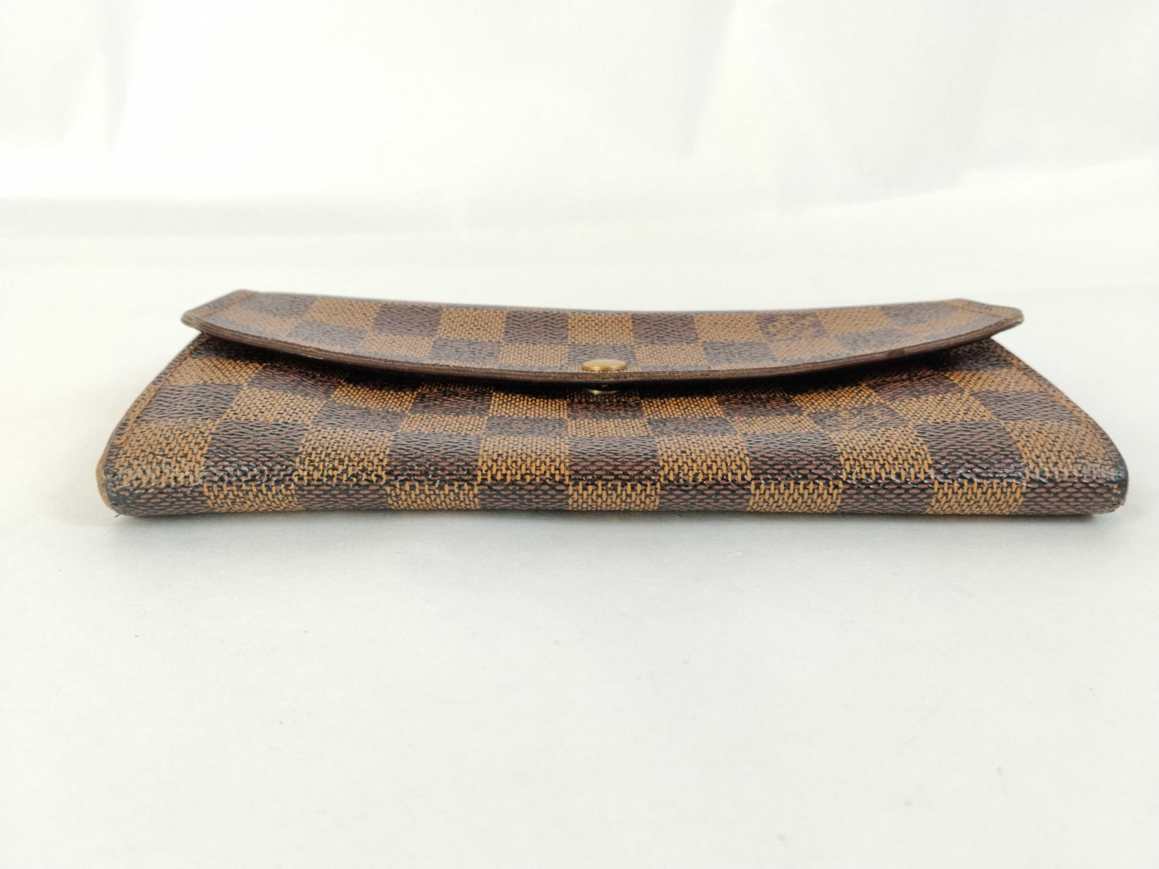 Damier Louis Vuitton Wallet Title: Surprise Wallet — view 4