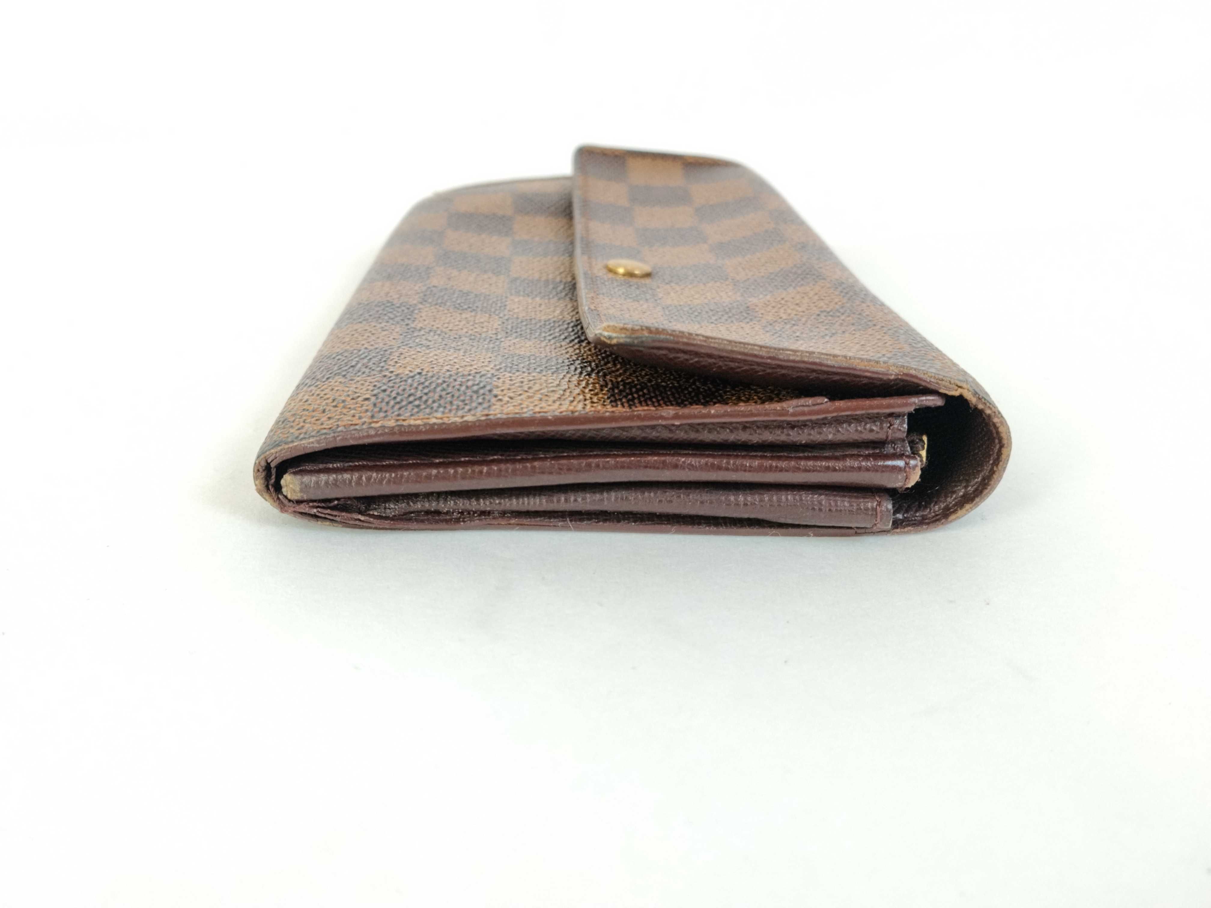 Damier Louis Vuitton Wallet Title: Surprise Wallet — view 5