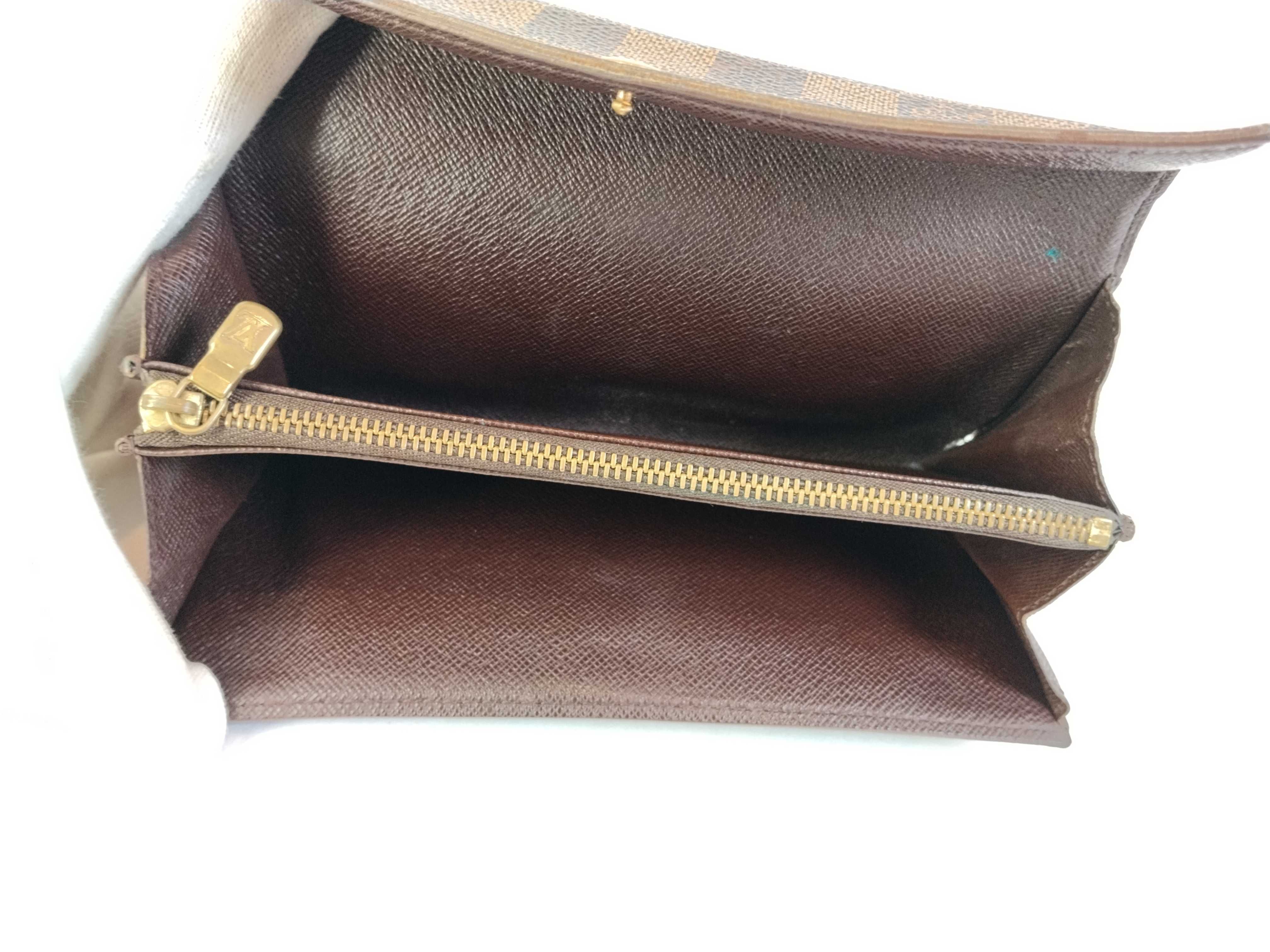 Damier Louis Vuitton Wallet Title: Surprise Wallet — view 9
