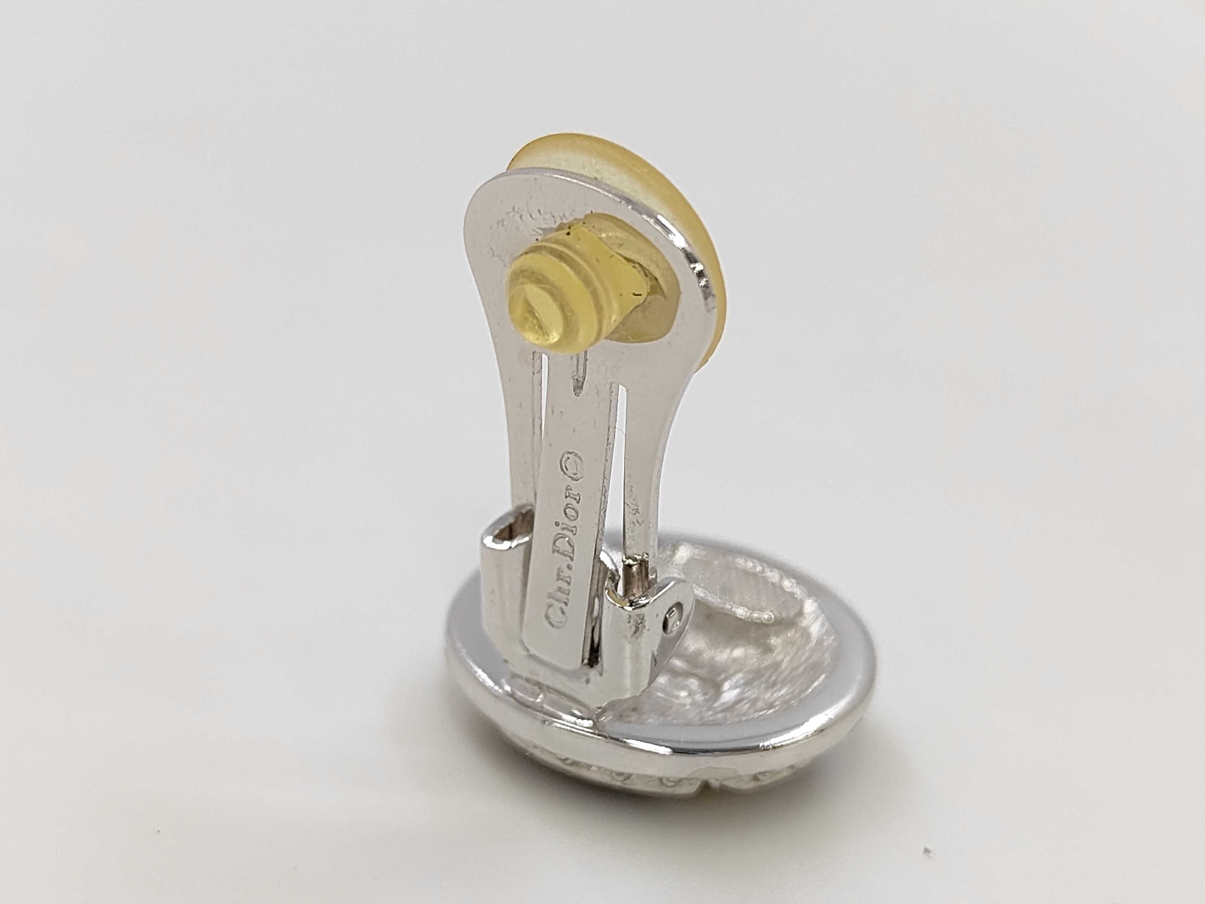 Christian / Earrings — view 6
