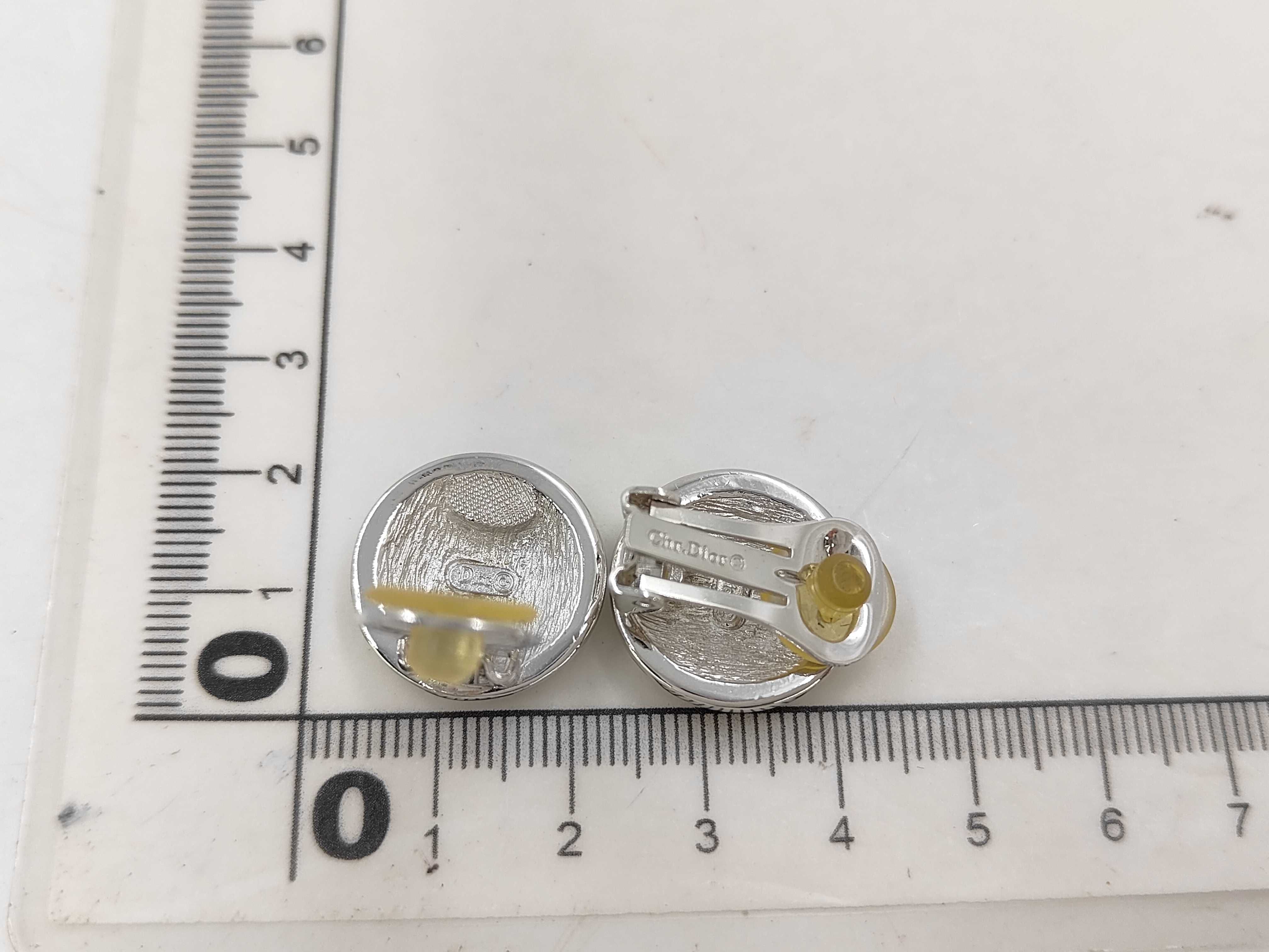 Christian / Earrings — view 7
