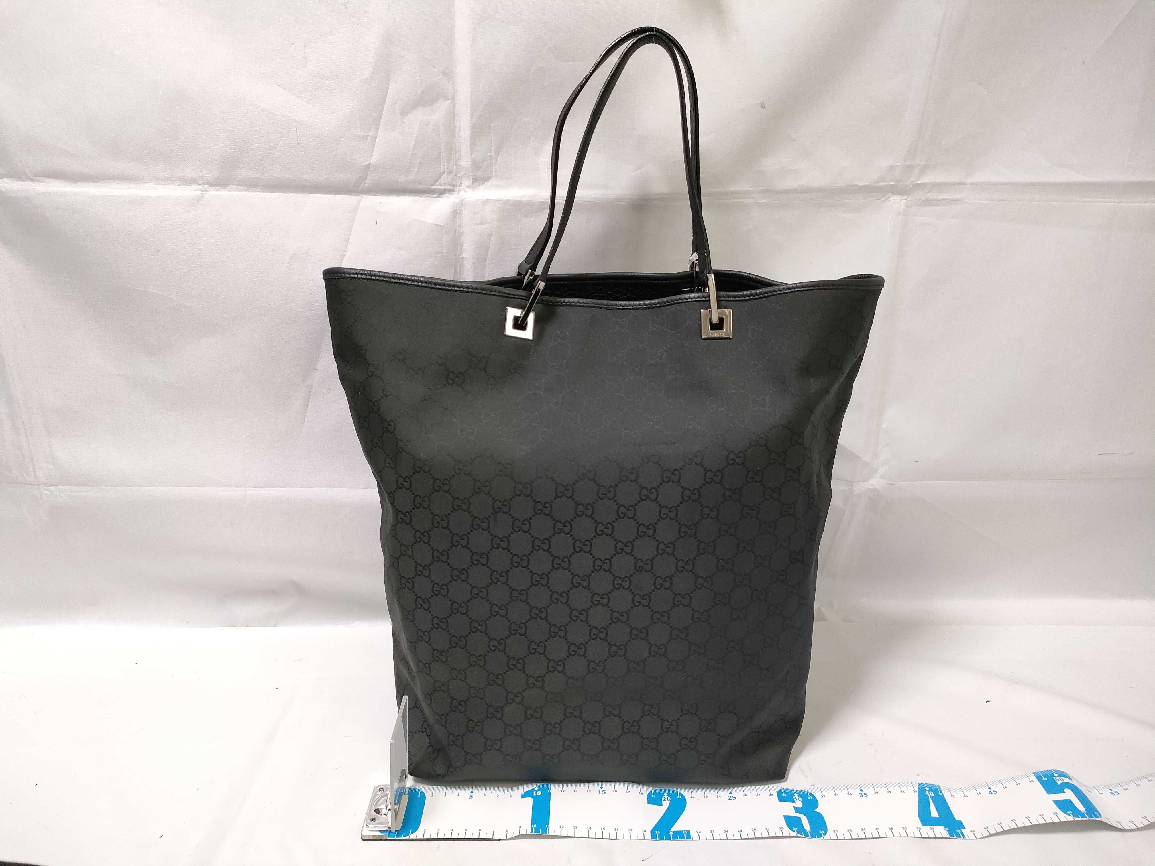 GG Canvas Tote Bag 269123 Tote Bag — view 2