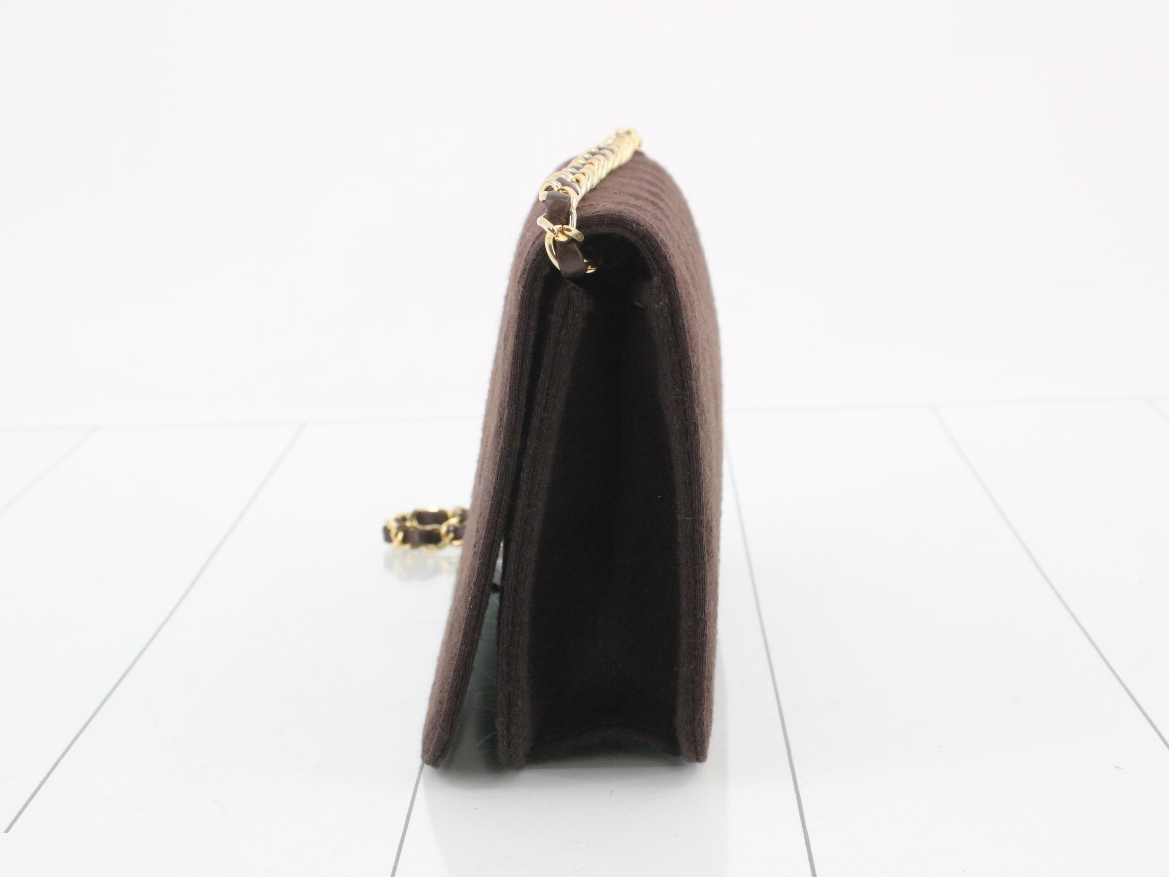 Cotton matelassé bag - lid won't close. — view 3