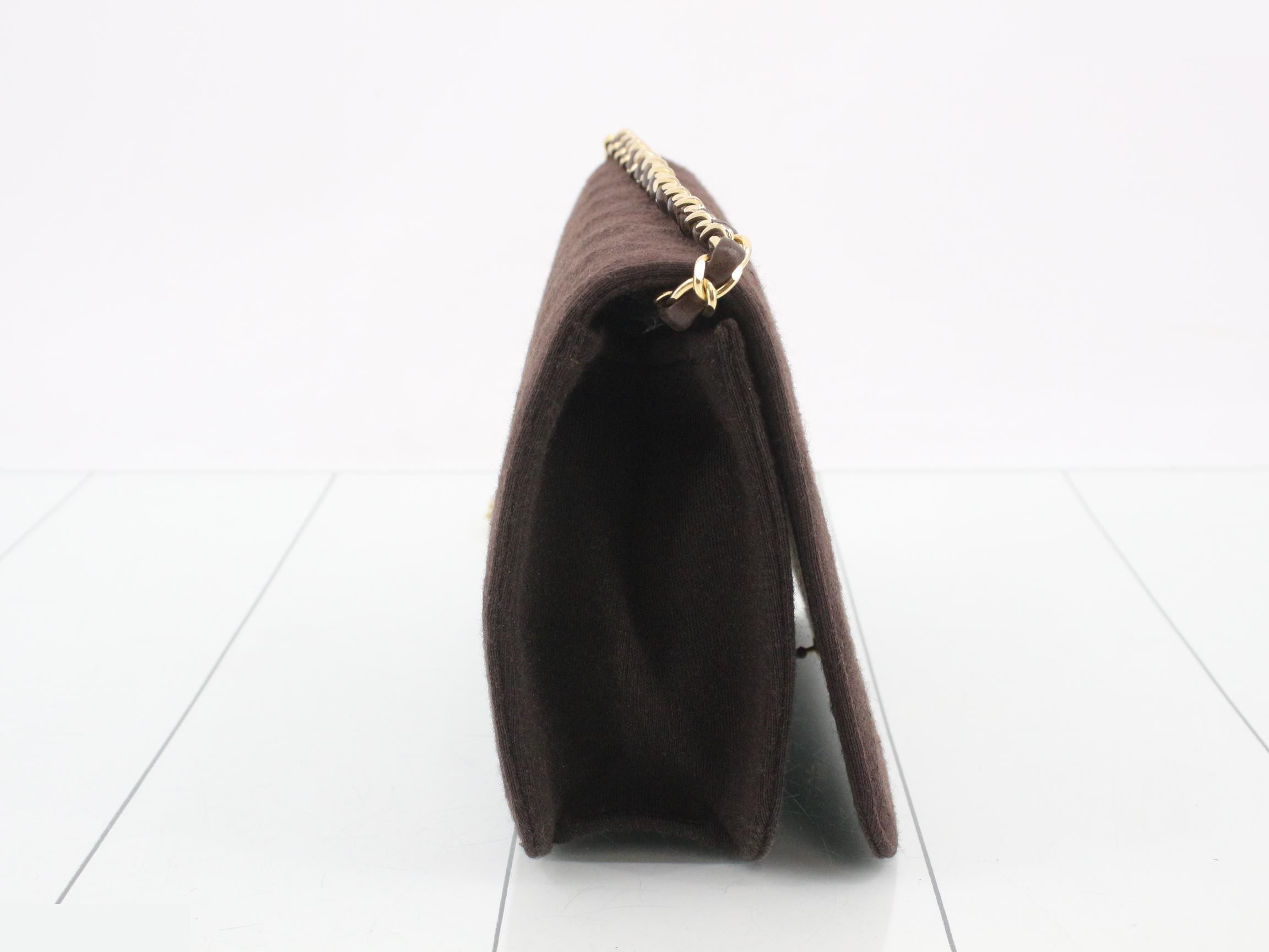 Cotton matelassé bag - lid won't close. — view 4