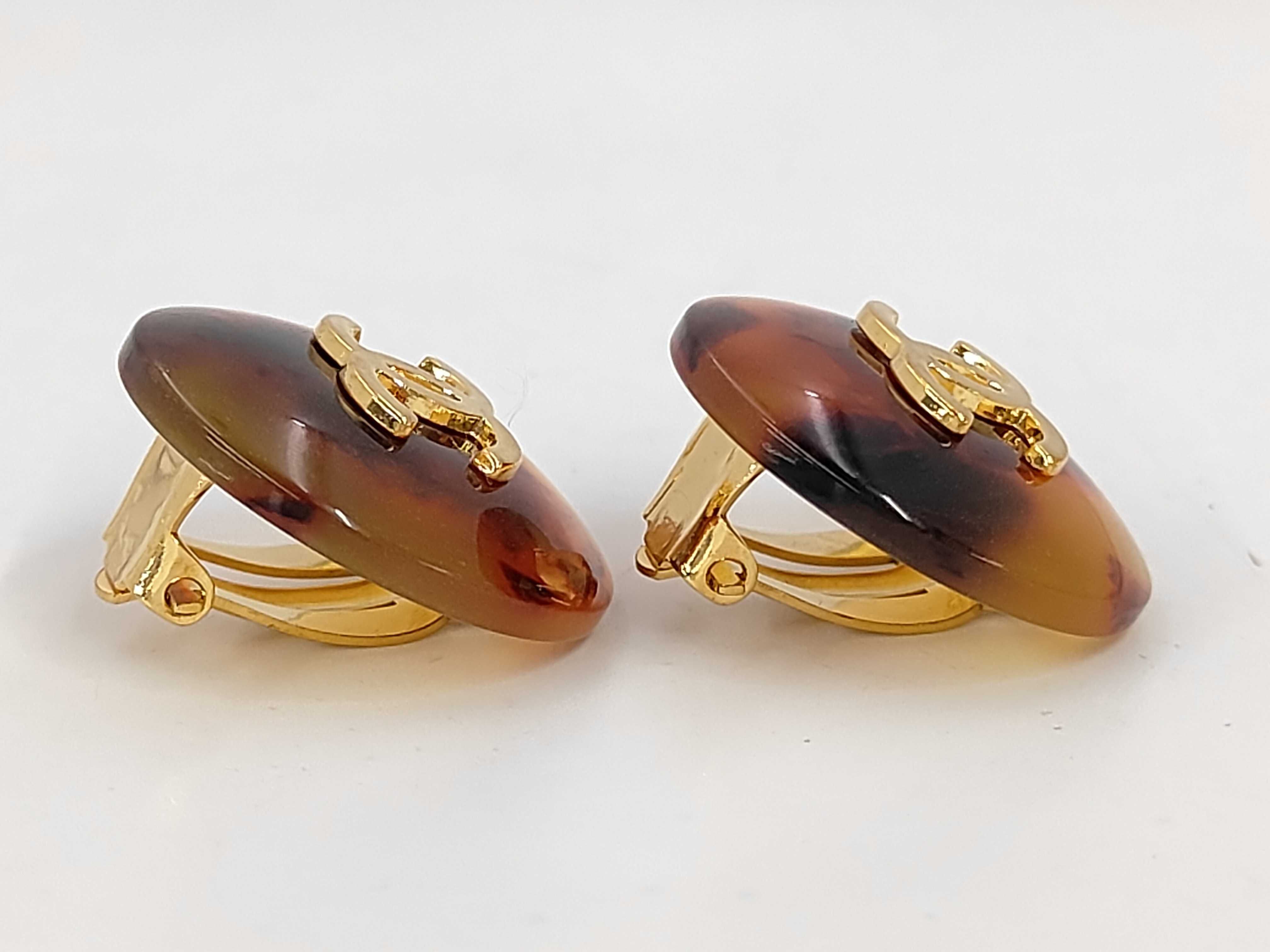 Earrings Tortoiseshell Coco Mark Round 97P Earrings — view 3