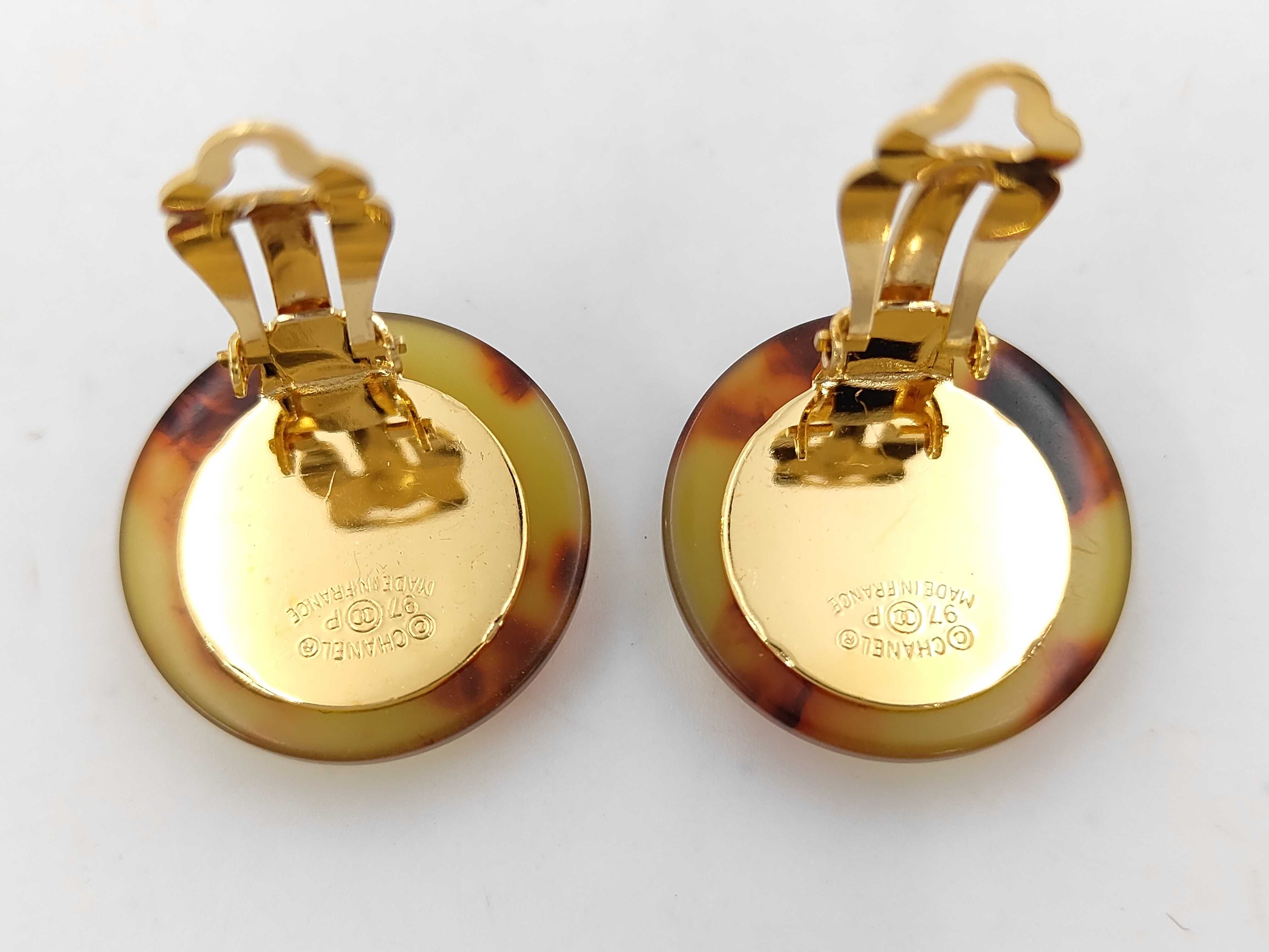 Earrings Tortoiseshell Coco Mark Round 97P Earrings — view 4