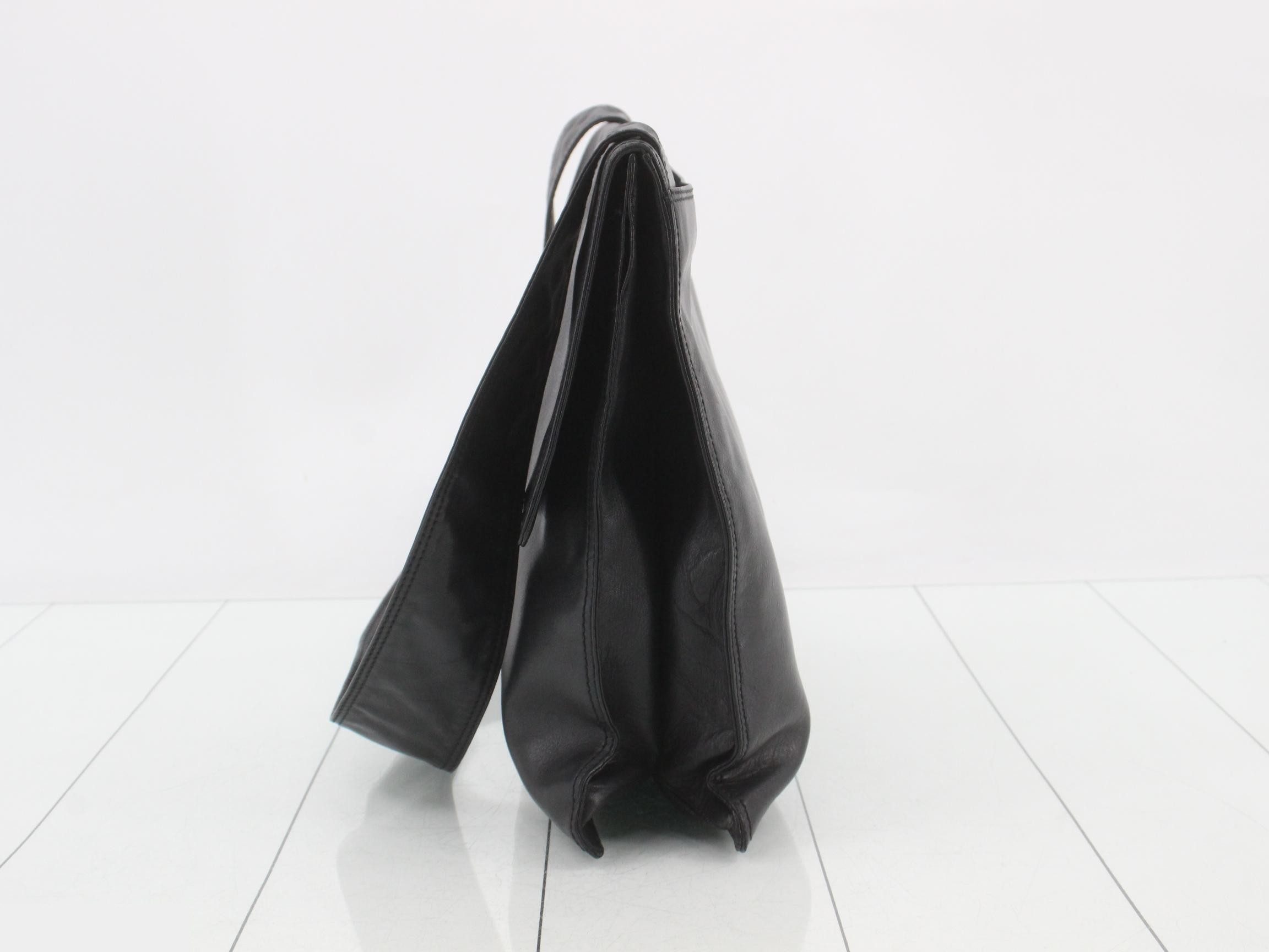 Shoulder bag, black, lambskin — view 3