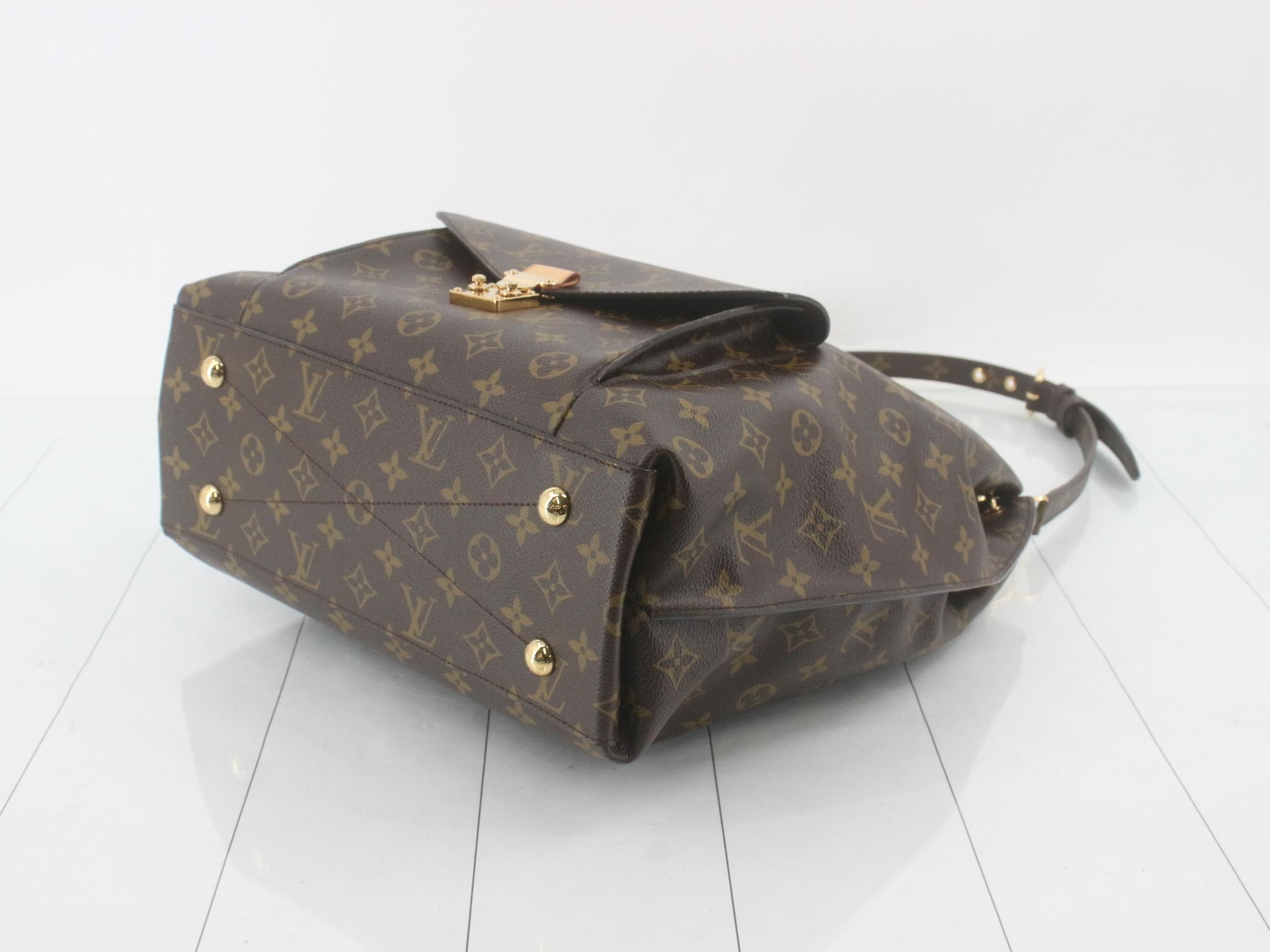 Metis Shoulder Bag M40781 — view 6