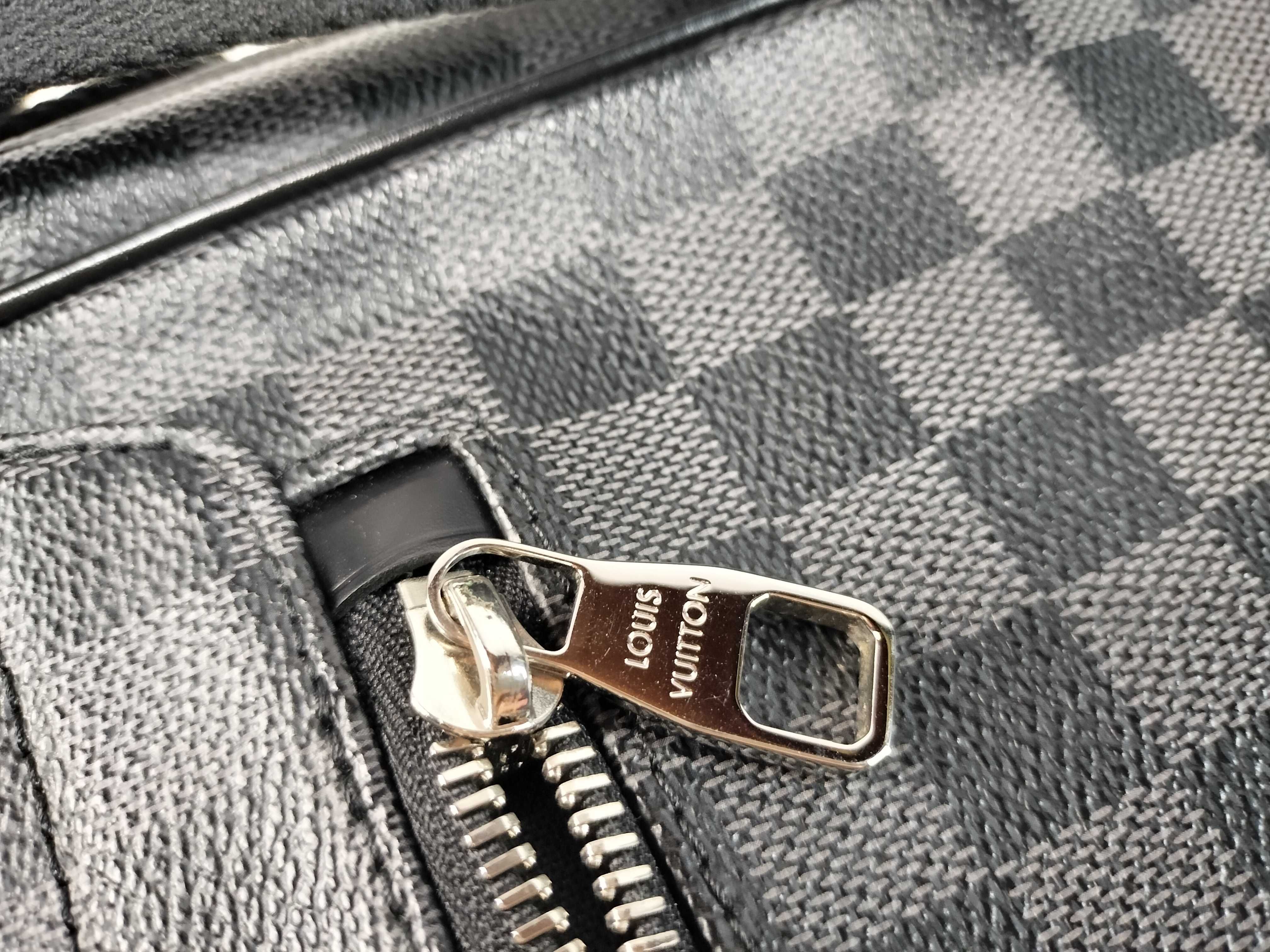 Damier Graphite District GM Shoulder Bag N41271 — view 14