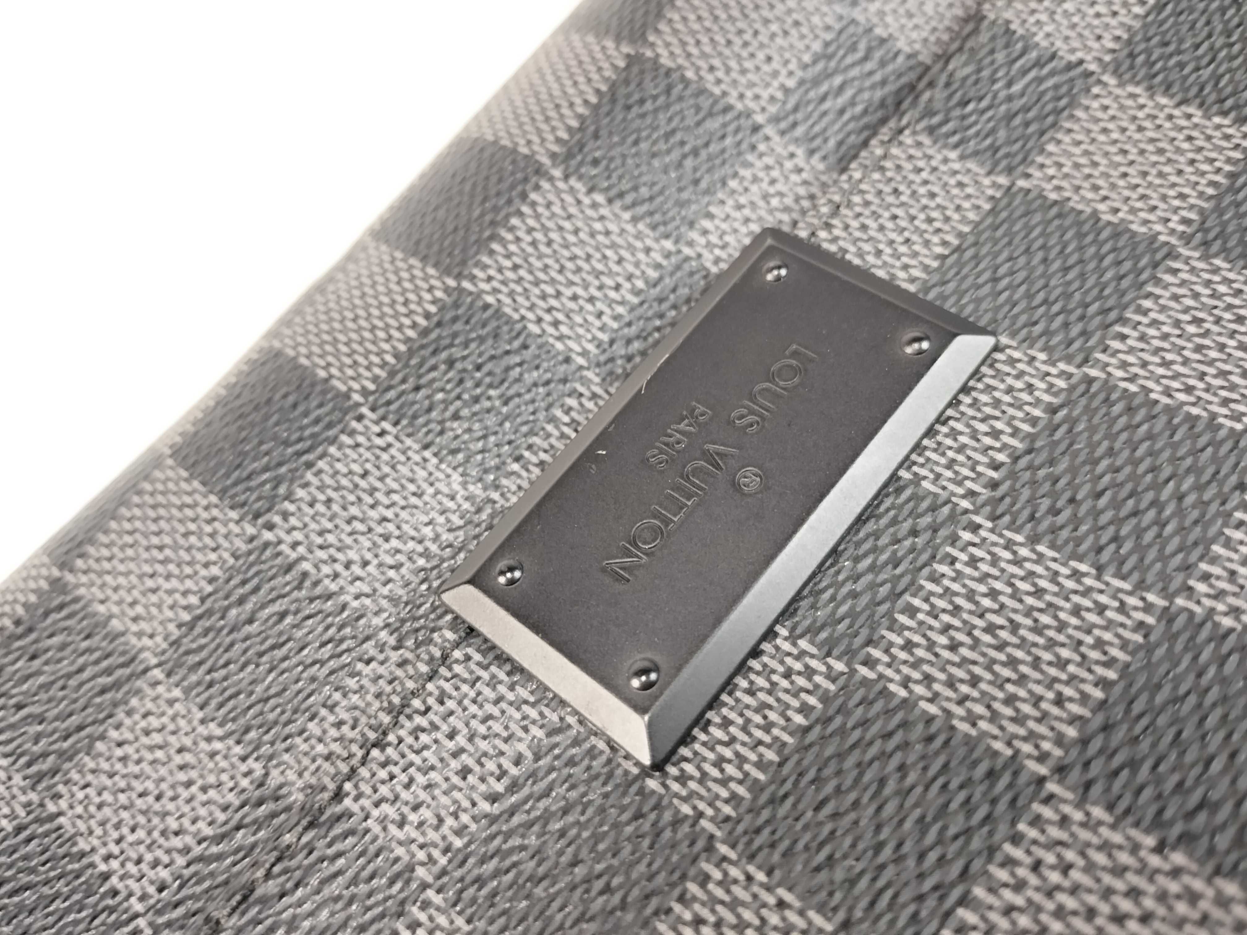 Damier Graphite District GM Shoulder Bag N41271 — view 15