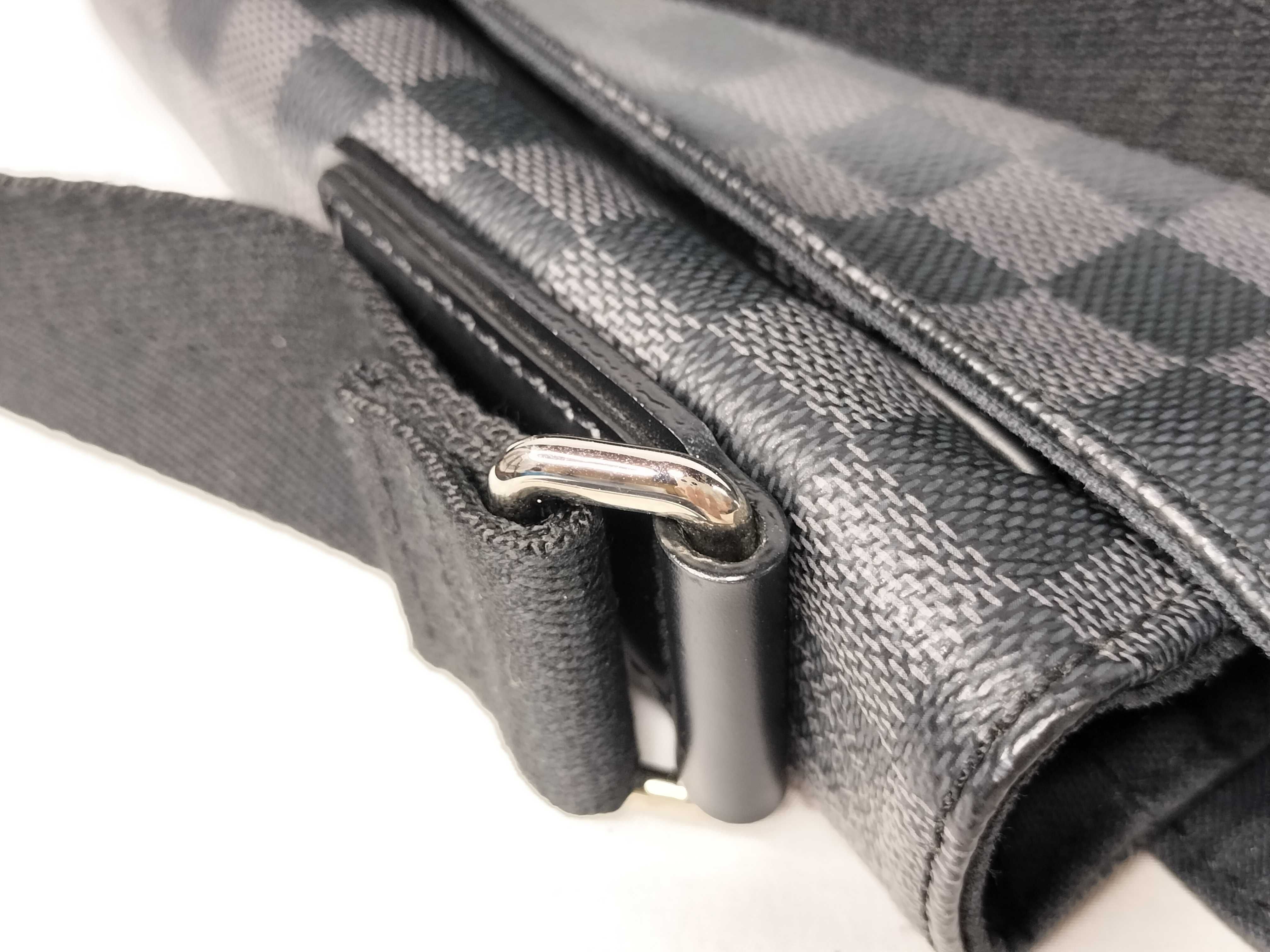 Damier Graphite District GM Shoulder Bag N41271 — view 5