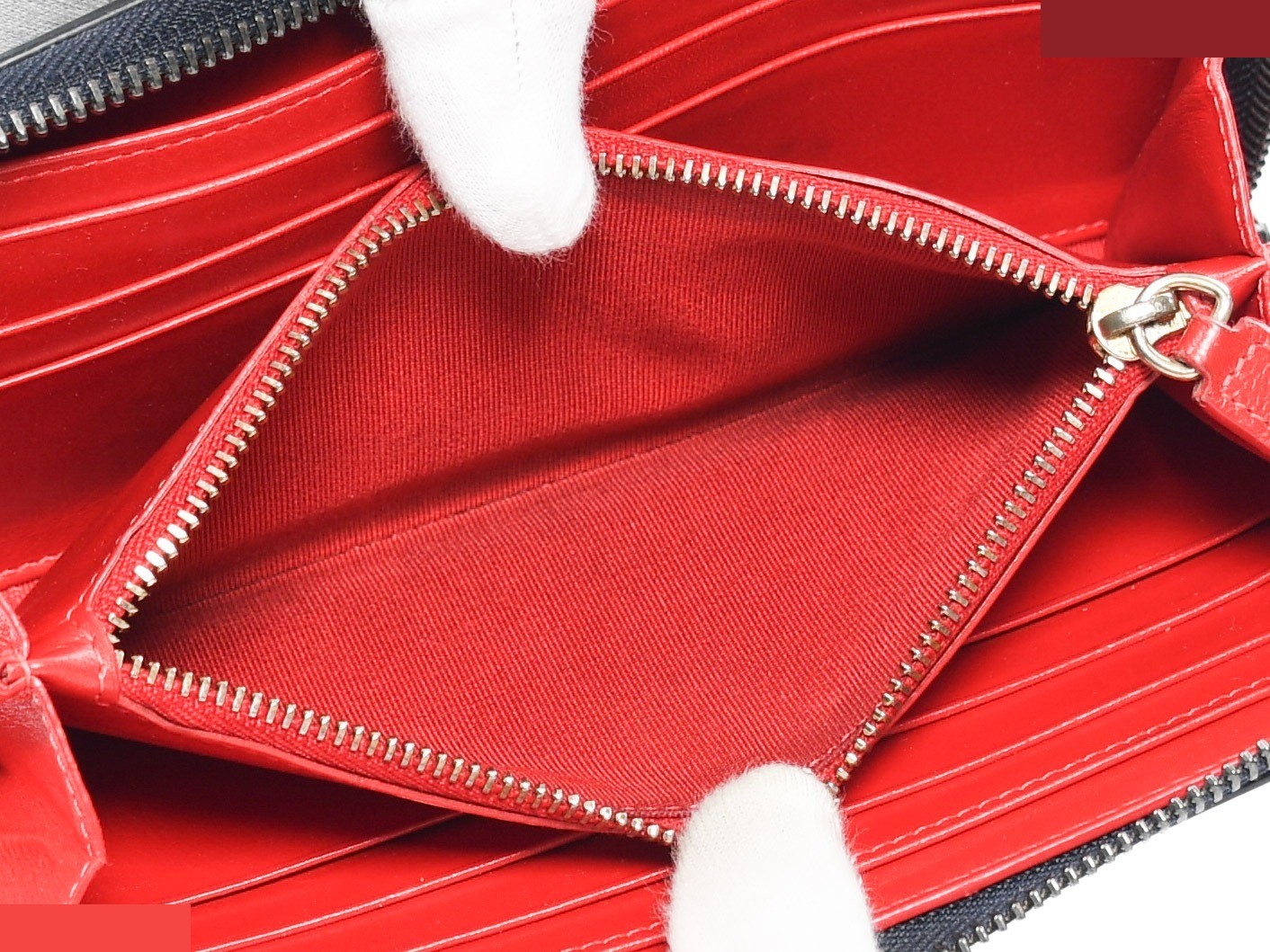 Comes with box and dust bag. Panettone round zipper wallet by Christian Louboutin. — view 11