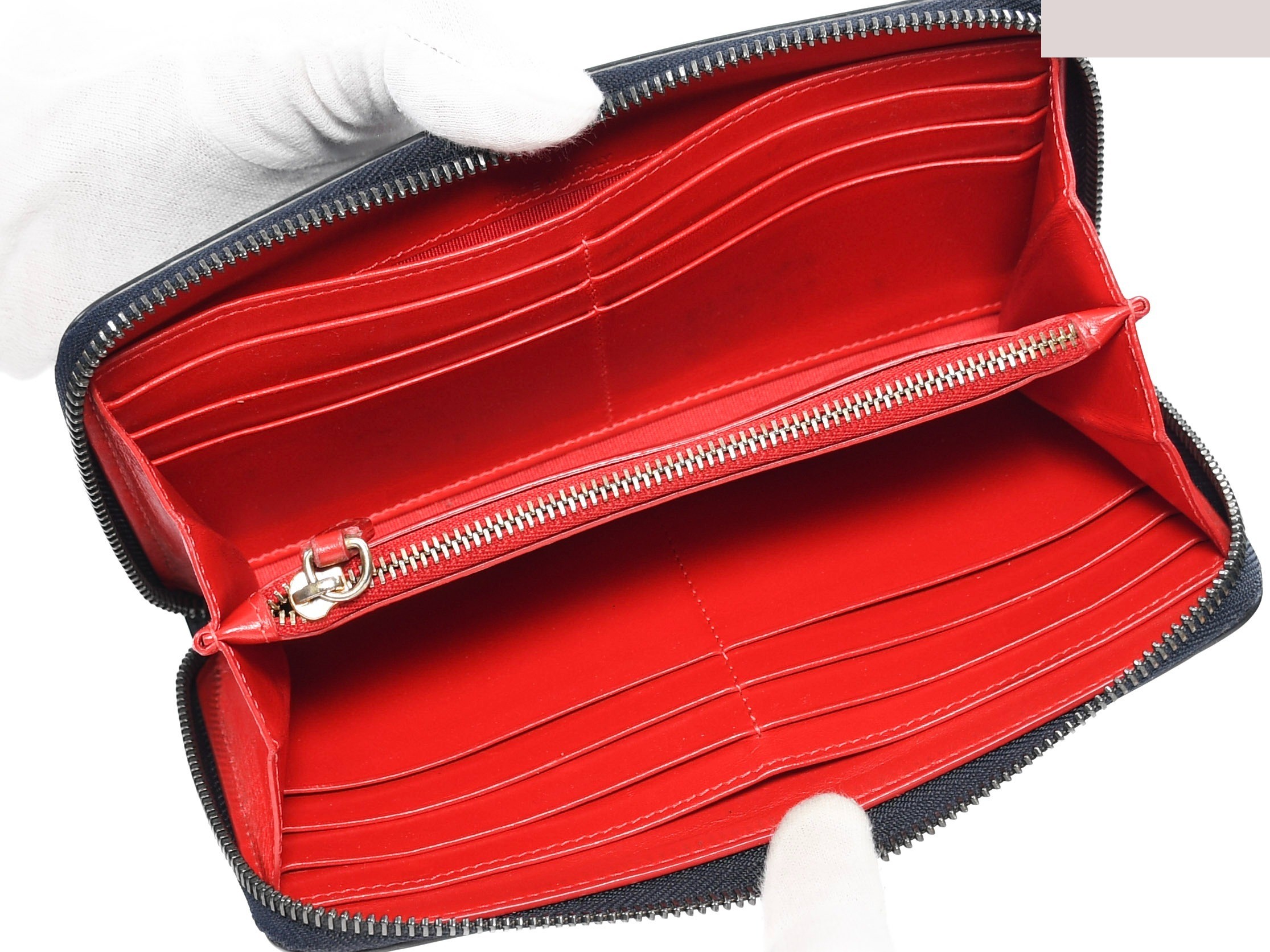 Comes with box and dust bag. Panettone round zipper wallet by Christian Louboutin. — view 8